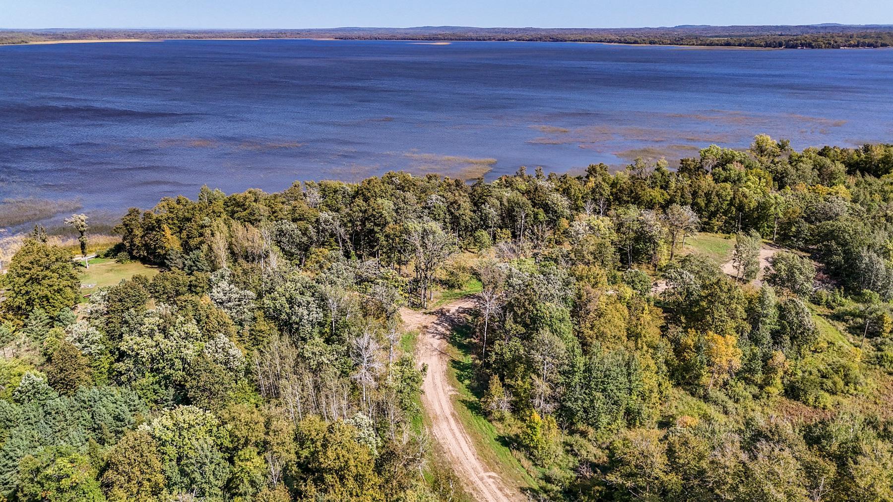 land for sale at TBD Tract C SW Height Of Land Drive in Rochert, MN (photo 3 of 5)