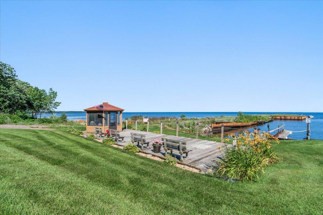 1987 condo for sale at 10490 US Highway 169, Unit 103 in Garrison, MN — 0 bed, 1 bath (photo 20 of 25)