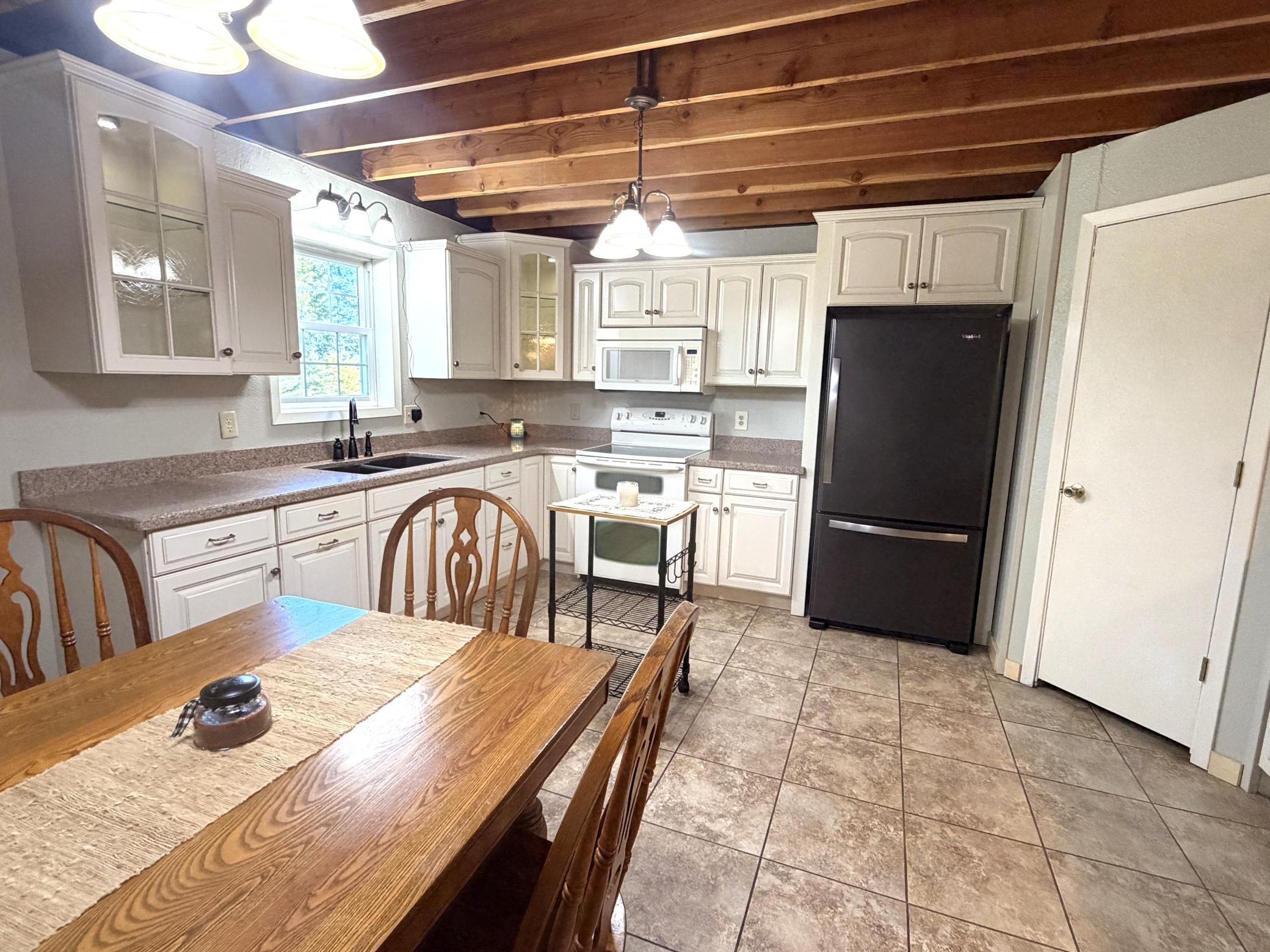 2006 single family home for sale at 37176 270th Avenue SE in McIntosh, MN — 3 bed, 2 bath (photo 12 of 67)
