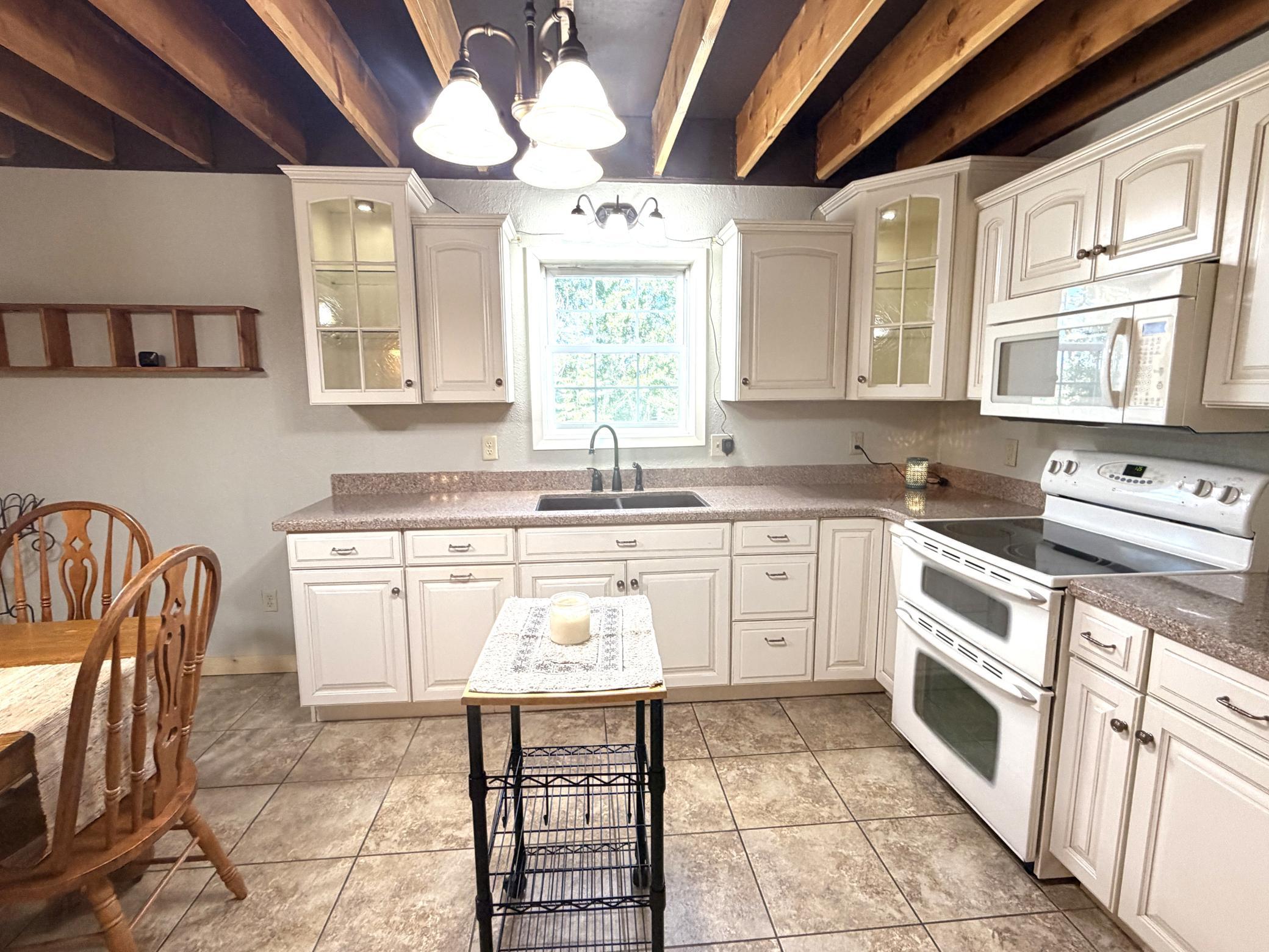 2006 single family home for sale at 37176 270th Avenue SE in McIntosh, MN — 3 bed, 2 bath (photo 13 of 67)