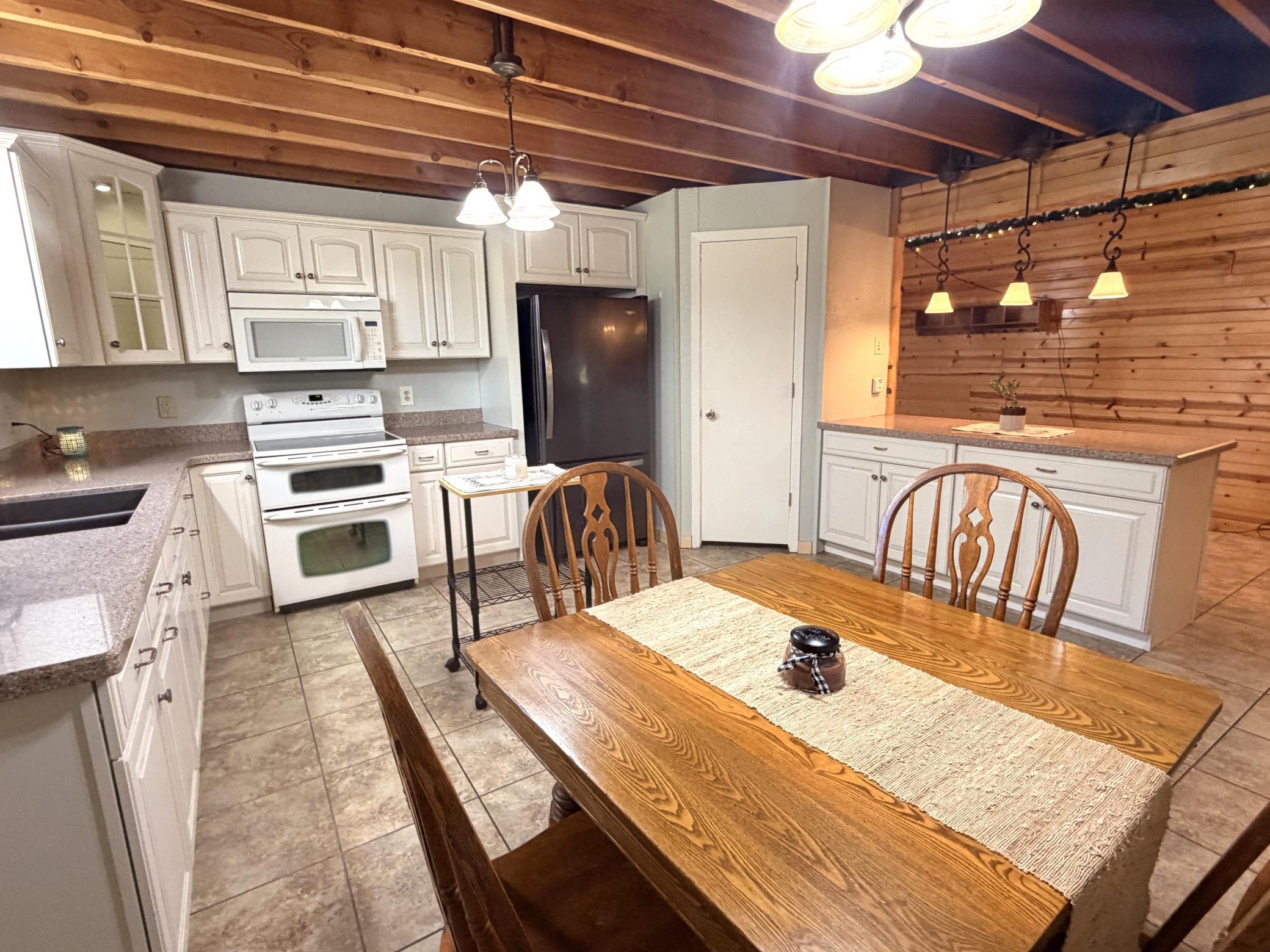 2006 single family home for sale at 37176 270th Avenue SE in McIntosh, MN — 3 bed, 2 bath (photo 15 of 67)