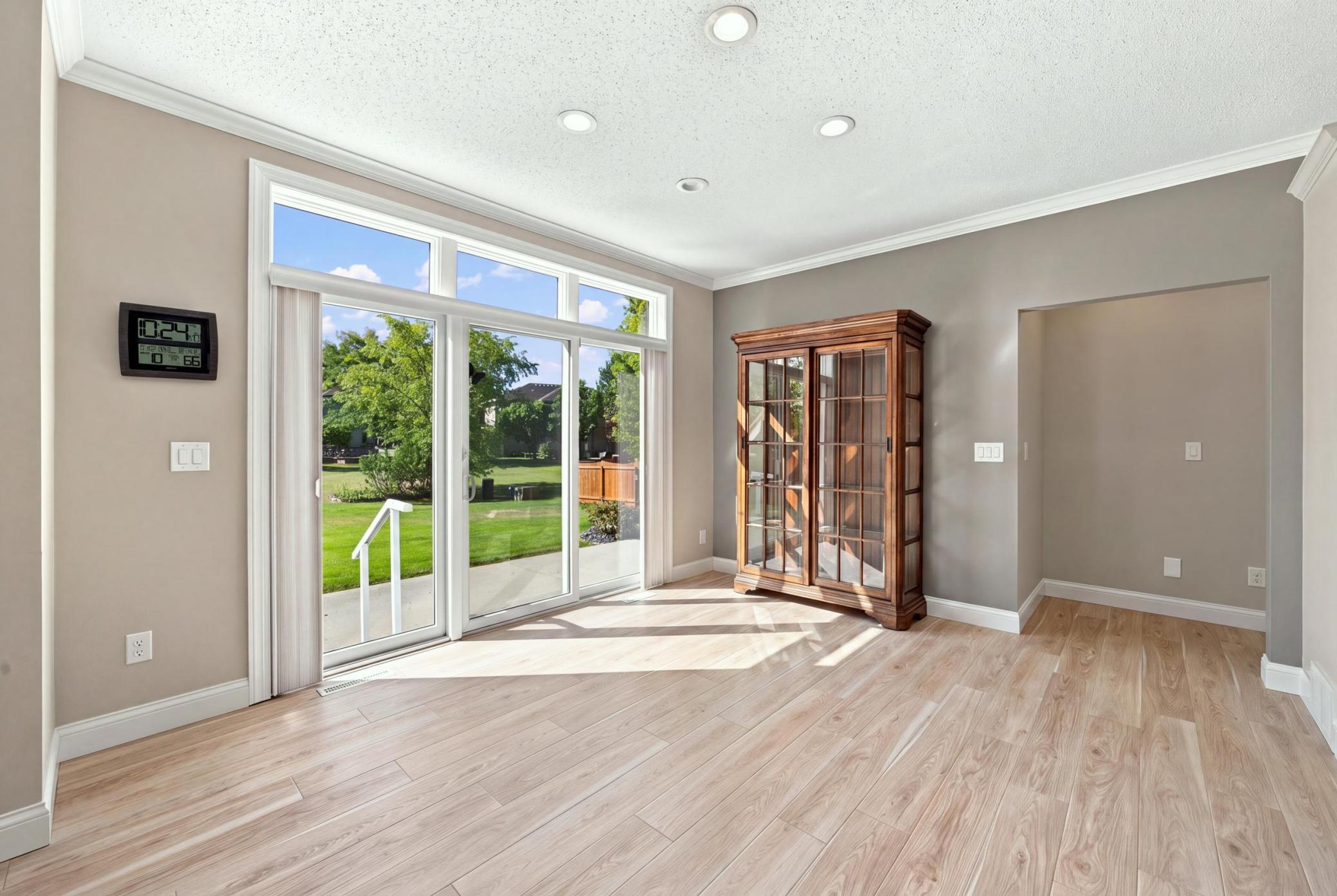 1999 single family home for sale at 2108 ROSE CREEK Boulevard S in Fargo, ND — 5 bed, 3 bath (photo 14 of 70)