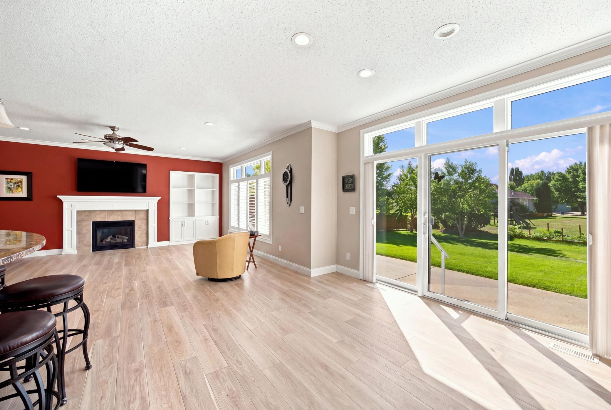 1999 single family home for sale at 2108 ROSE CREEK Boulevard S in Fargo, ND — 5 bed, 3 bath (photo 15 of 70)