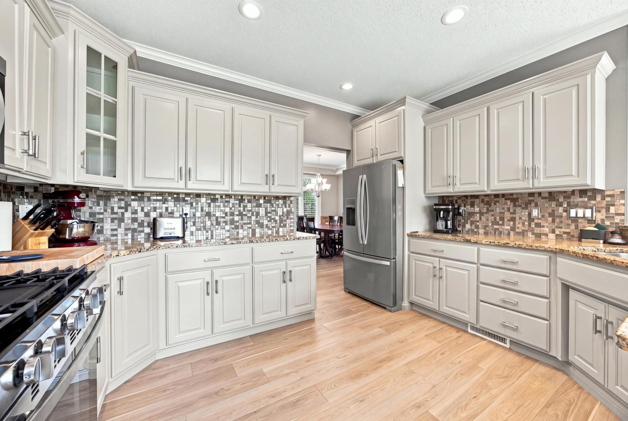 1999 single family home for sale at 2108 ROSE CREEK Boulevard S in Fargo, ND — 5 bed, 3 bath (photo 19 of 70)