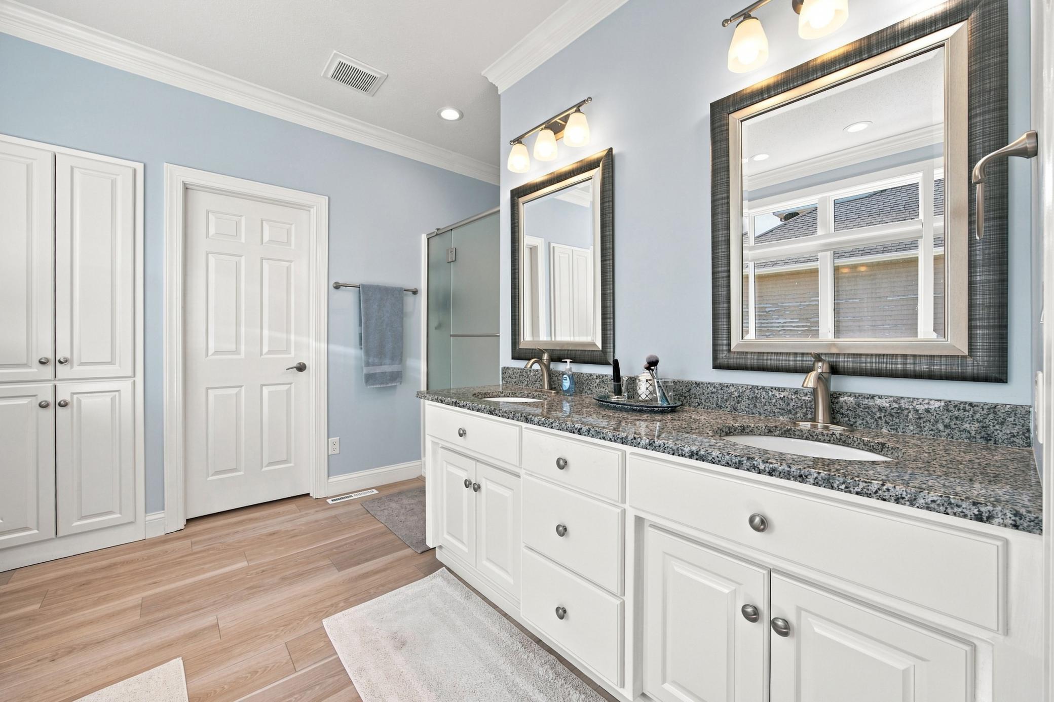 1999 single family home for sale at 2108 ROSE CREEK Boulevard S in Fargo, ND — 5 bed, 3 bath (photo 24 of 70)