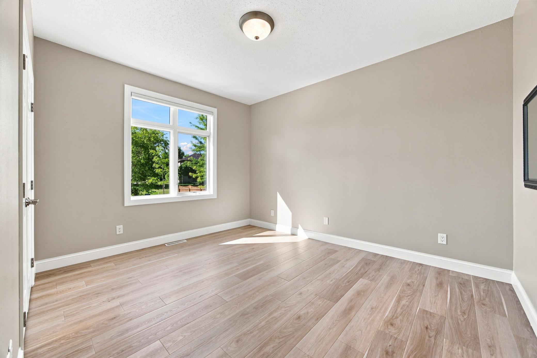 1999 single family home for sale at 2108 ROSE CREEK Boulevard S in Fargo, ND — 5 bed, 3 bath (photo 26 of 70)