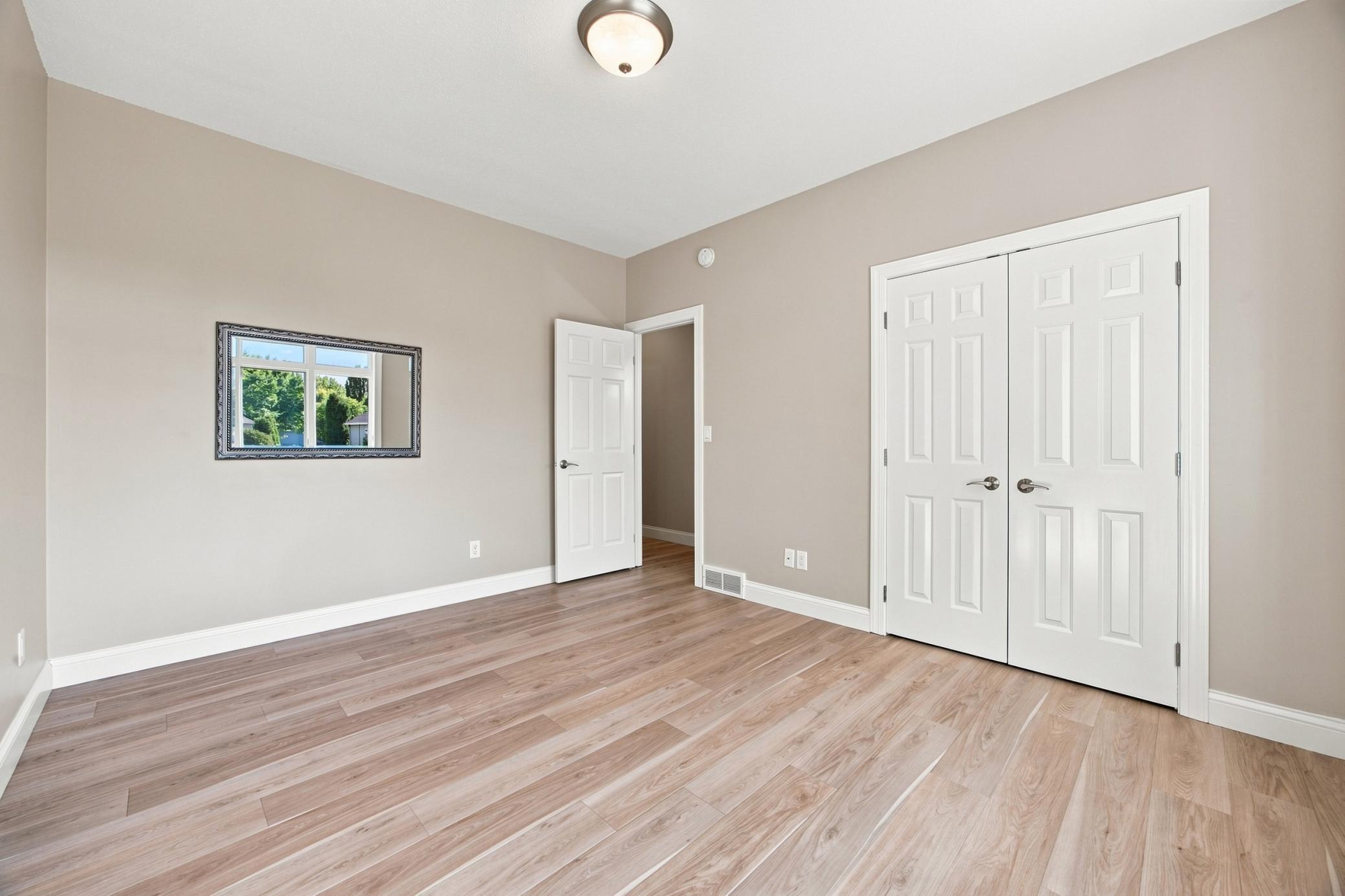 1999 single family home for sale at 2108 ROSE CREEK Boulevard S in Fargo, ND — 5 bed, 3 bath (photo 27 of 70)
