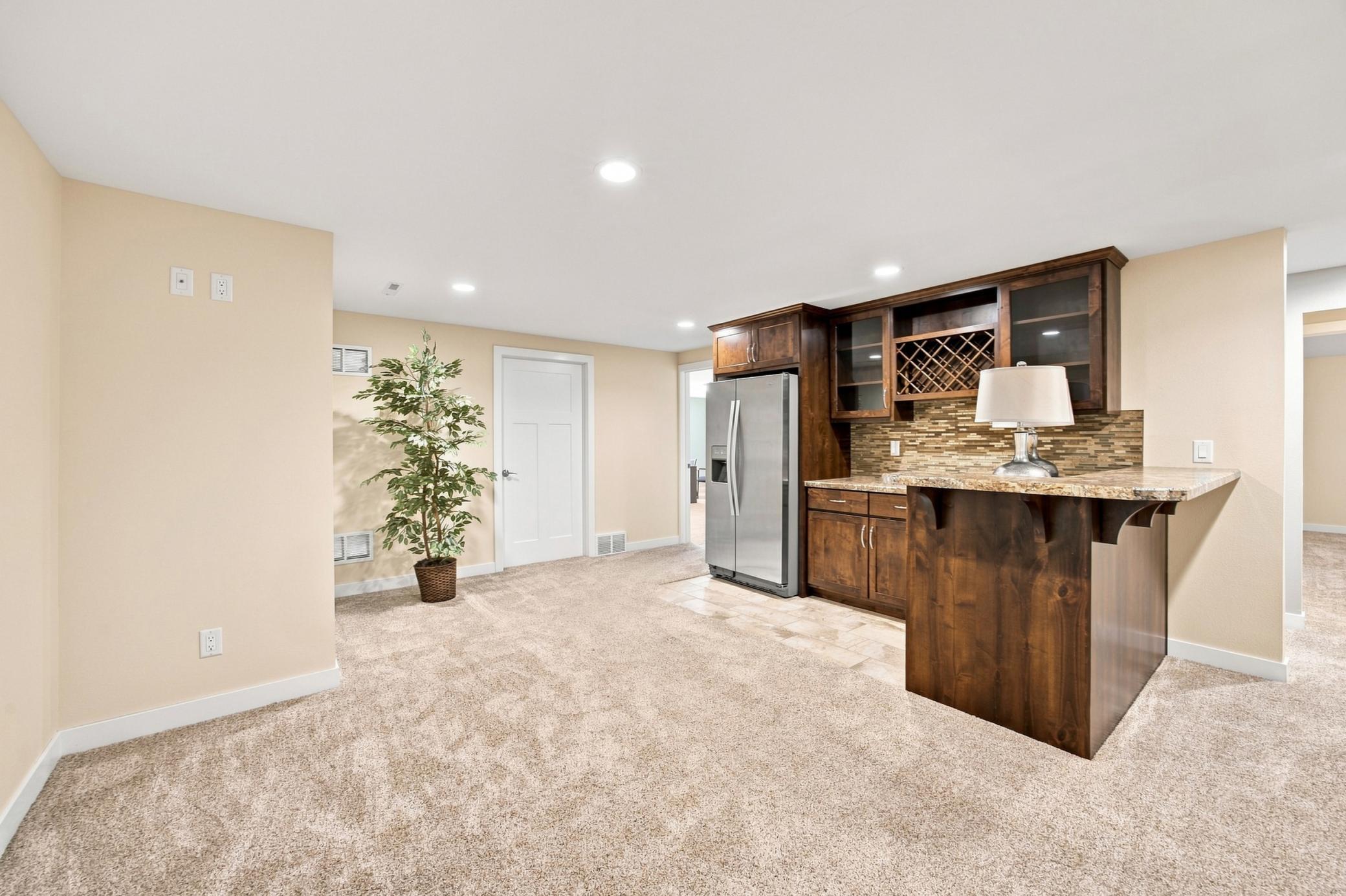 1999 single family home for sale at 2108 ROSE CREEK Boulevard S in Fargo, ND — 5 bed, 3 bath (photo 35 of 70)