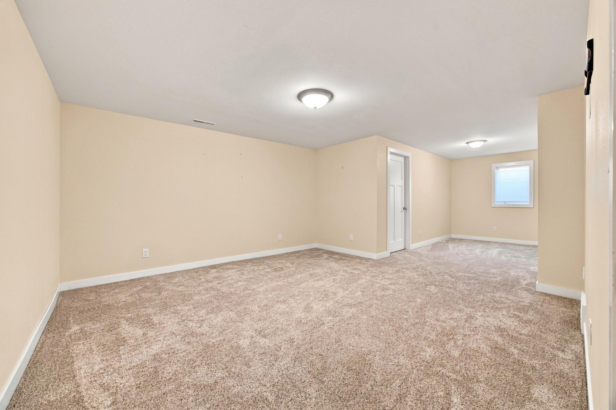 1999 single family home for sale at 2108 ROSE CREEK Boulevard S in Fargo, ND — 5 bed, 3 bath (photo 38 of 70)