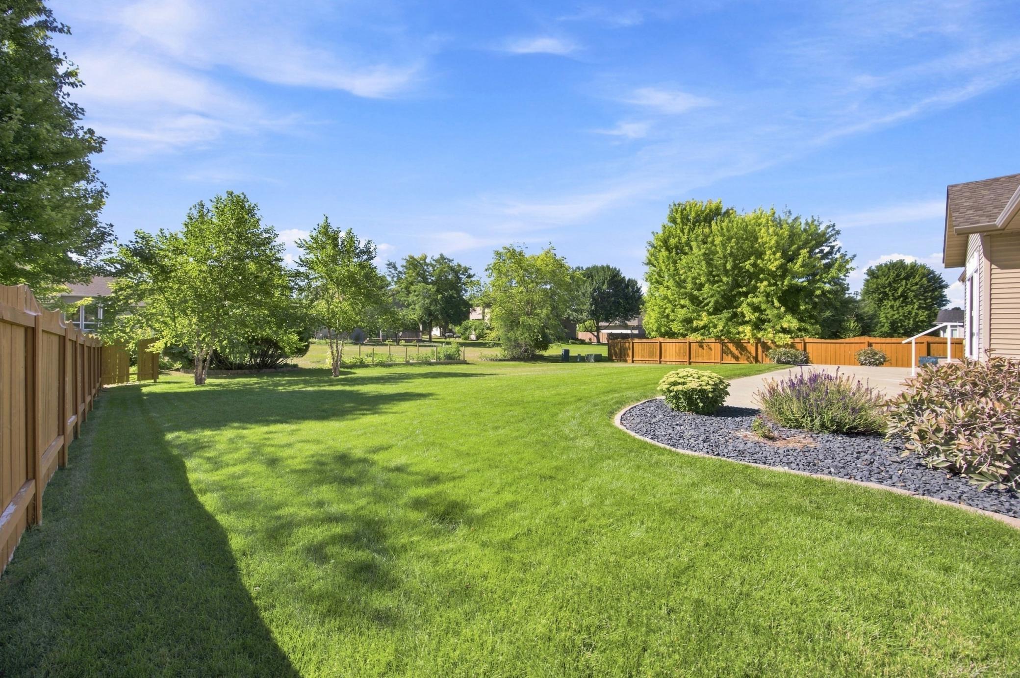 1999 single family home for sale at 2108 ROSE CREEK Boulevard S in Fargo, ND — 5 bed, 3 bath (photo 50 of 70)