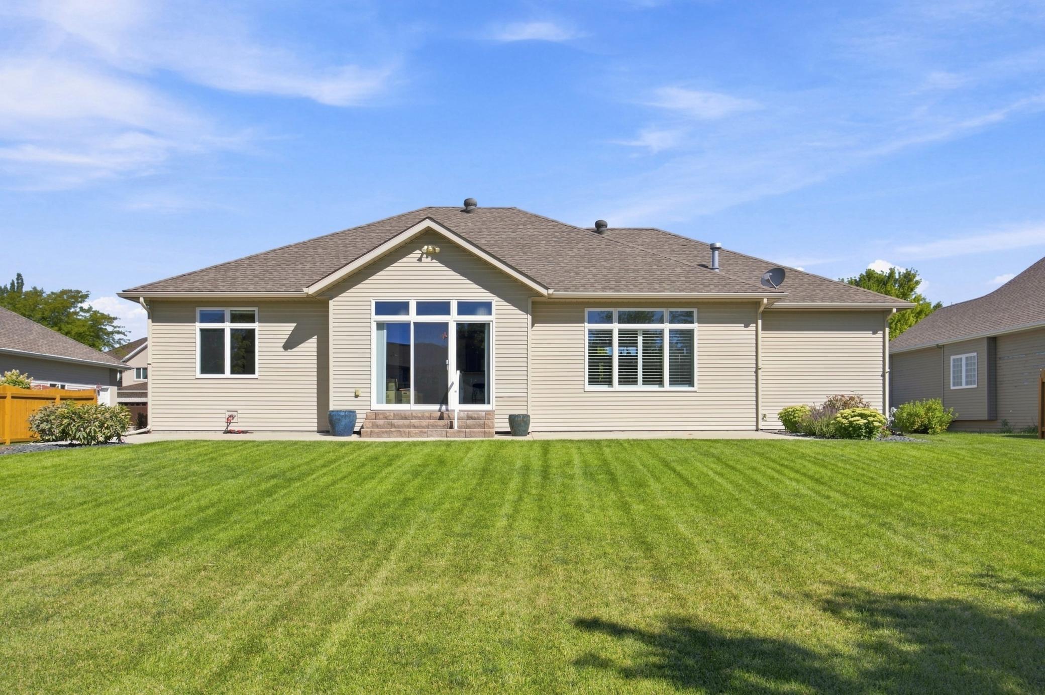 1999 single family home for sale at 2108 ROSE CREEK Boulevard S in Fargo, ND — 5 bed, 3 bath (photo 52 of 70)