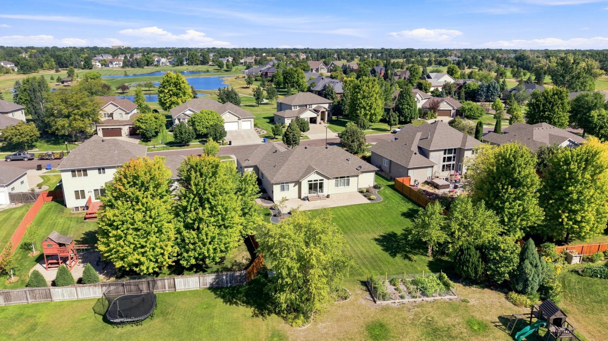 1999 single family home for sale at 2108 ROSE CREEK Boulevard S in Fargo, ND — 5 bed, 3 bath (photo 59 of 70)
