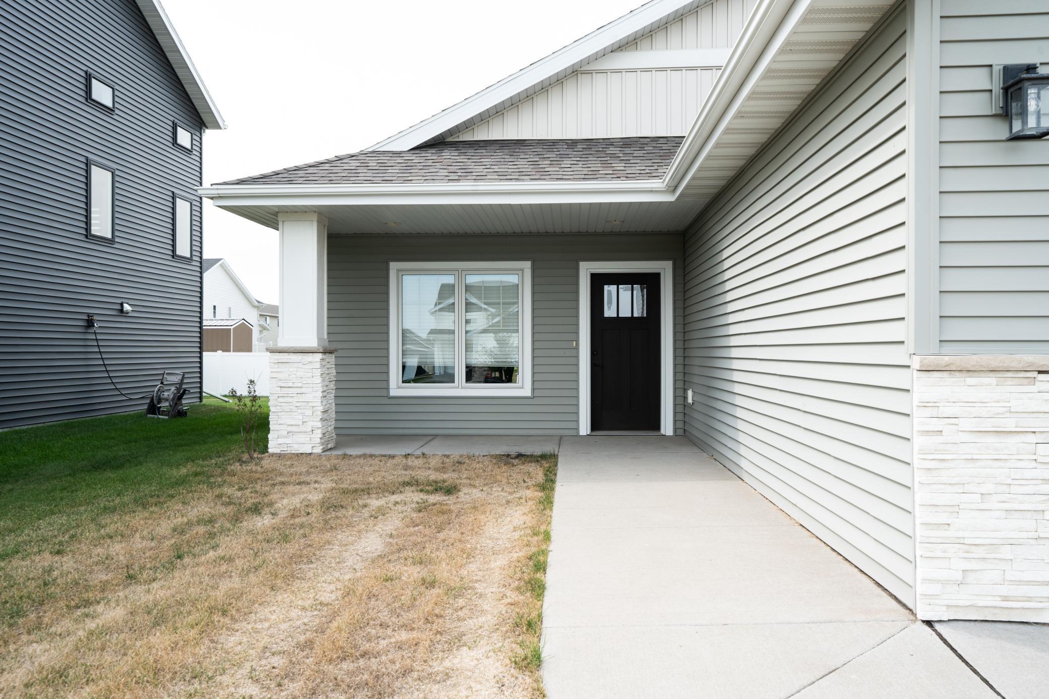2018 single family home for sale at 7463 17th Street S in Fargo, ND — 3 bed, 2 bath (photo 3 of 36)