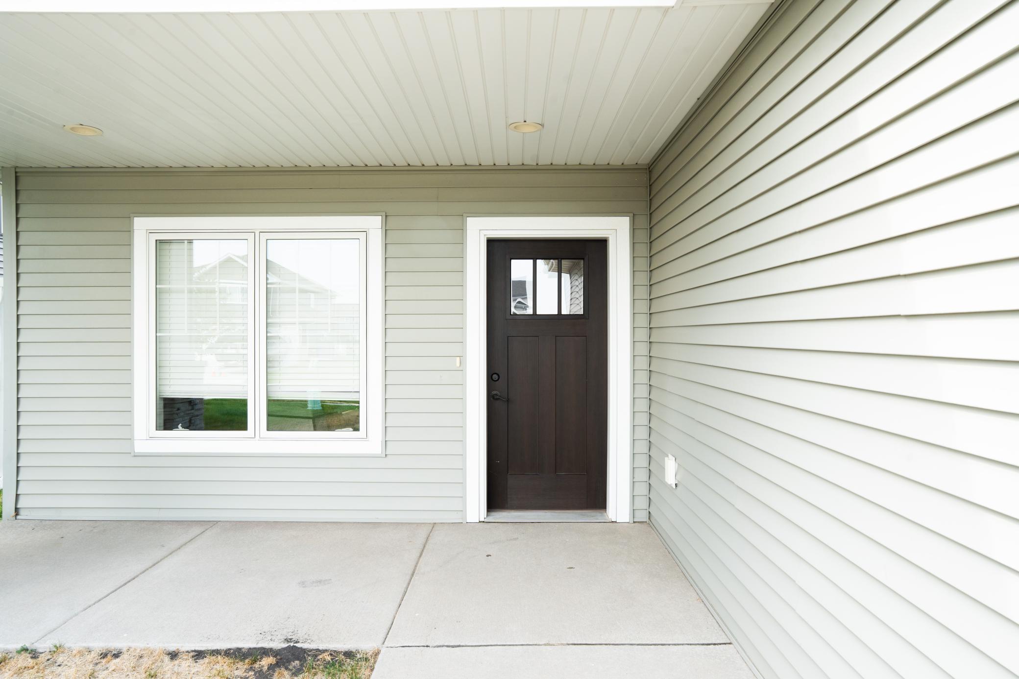 2018 single family home for sale at 7463 17th Street S in Fargo, ND — 3 bed, 2 bath (photo 6 of 36)