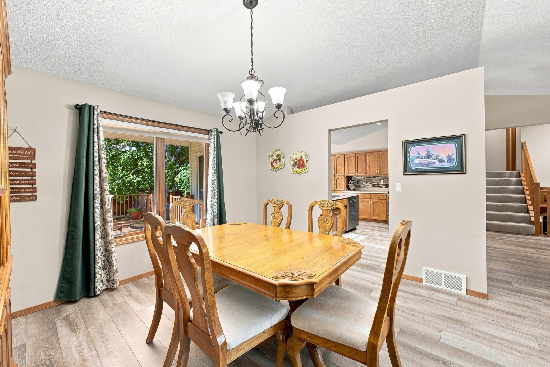 1992 single family home for sale at 3132 37 1/2 Avenue S in Fargo, ND — 4 bed, 3 bath (photo 14 of 59)