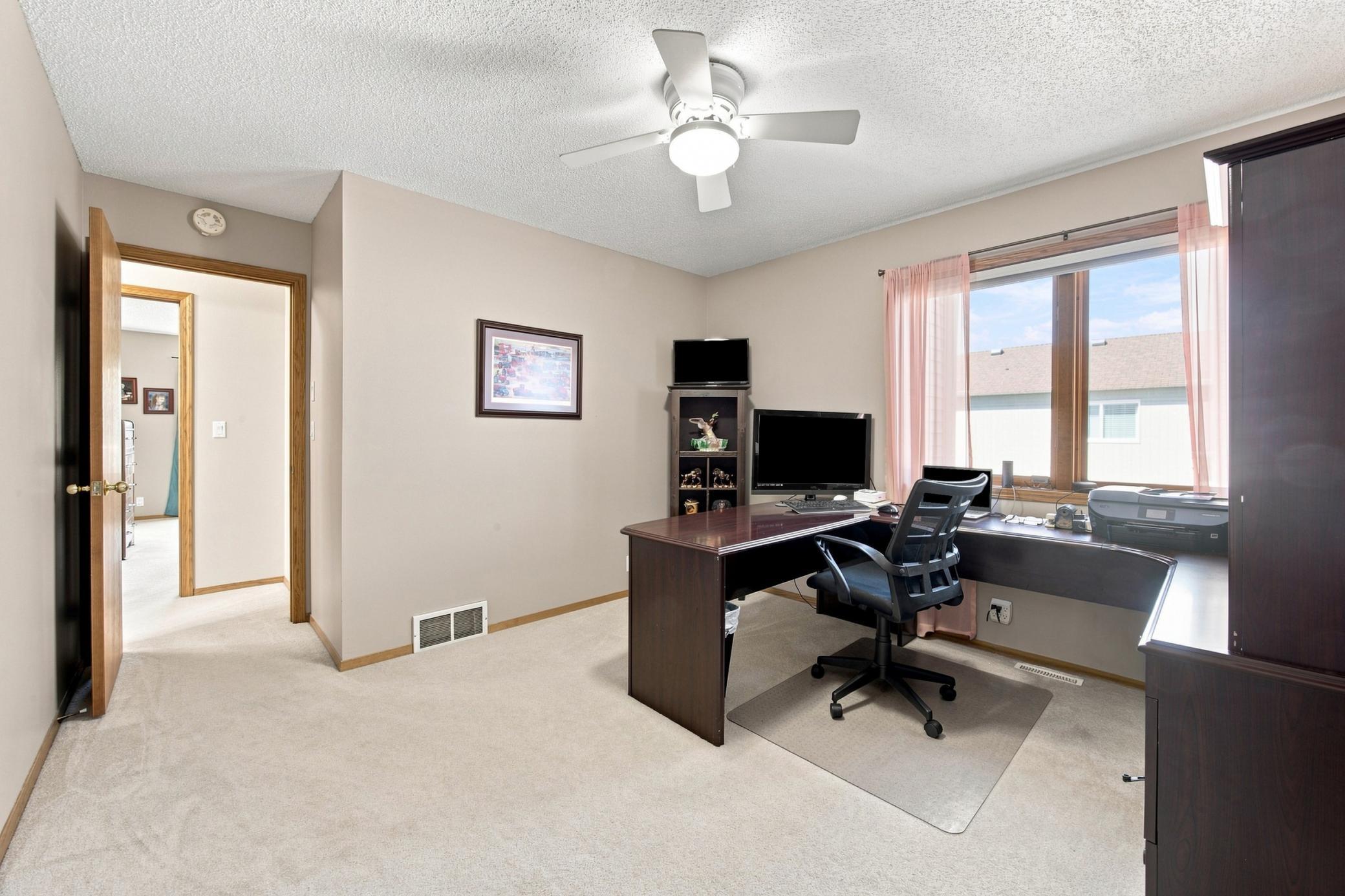 1992 single family home for sale at 3132 37 1/2 Avenue S in Fargo, ND — 4 bed, 3 bath (photo 23 of 59)