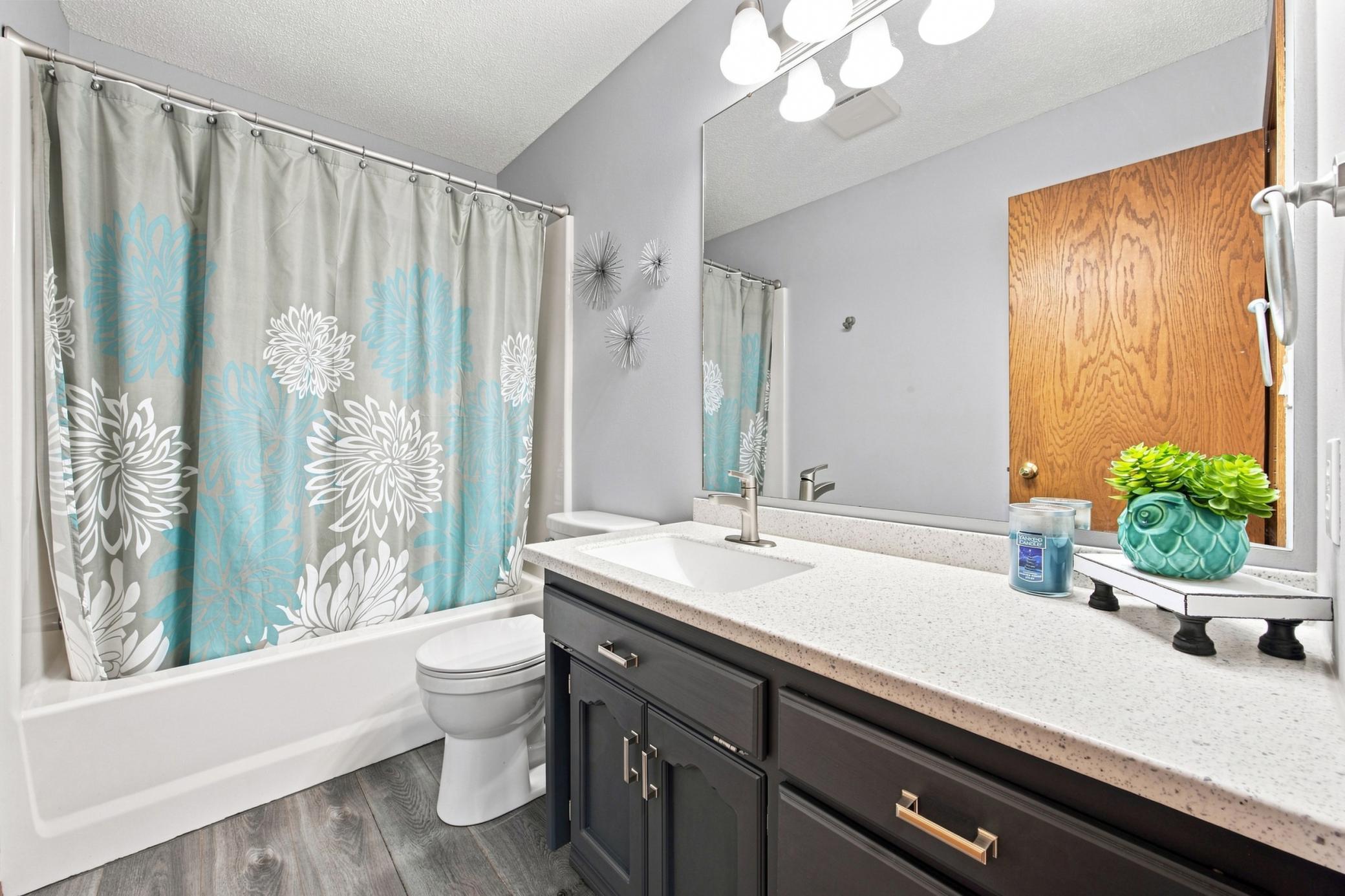 1992 single family home for sale at 3132 37 1/2 Avenue S in Fargo, ND — 4 bed, 3 bath (photo 24 of 59)