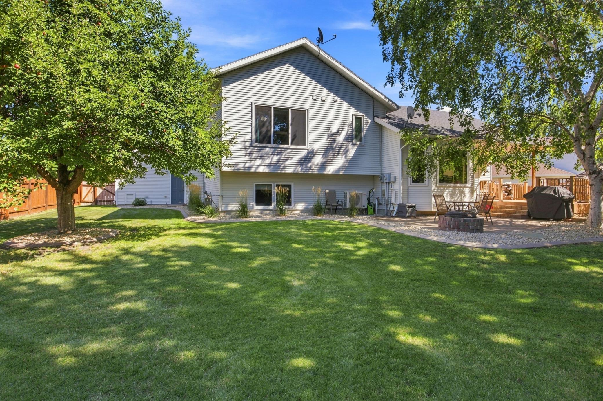 1992 single family home for sale at 3132 37 1/2 Avenue S in Fargo, ND — 4 bed, 3 bath (photo 38 of 59)
