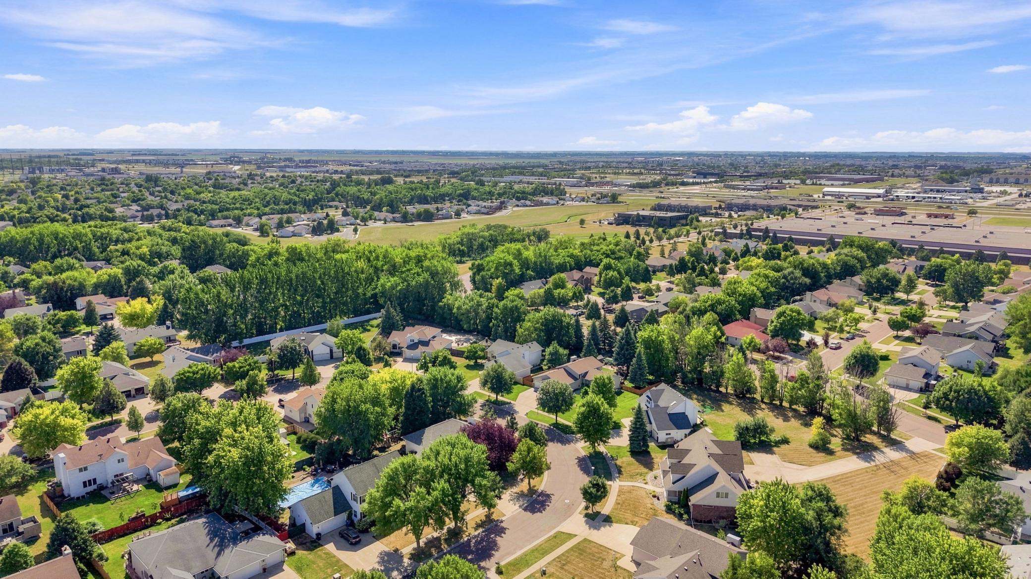 1992 single family home for sale at 3132 37 1/2 Avenue S in Fargo, ND — 4 bed, 3 bath (photo 51 of 59)