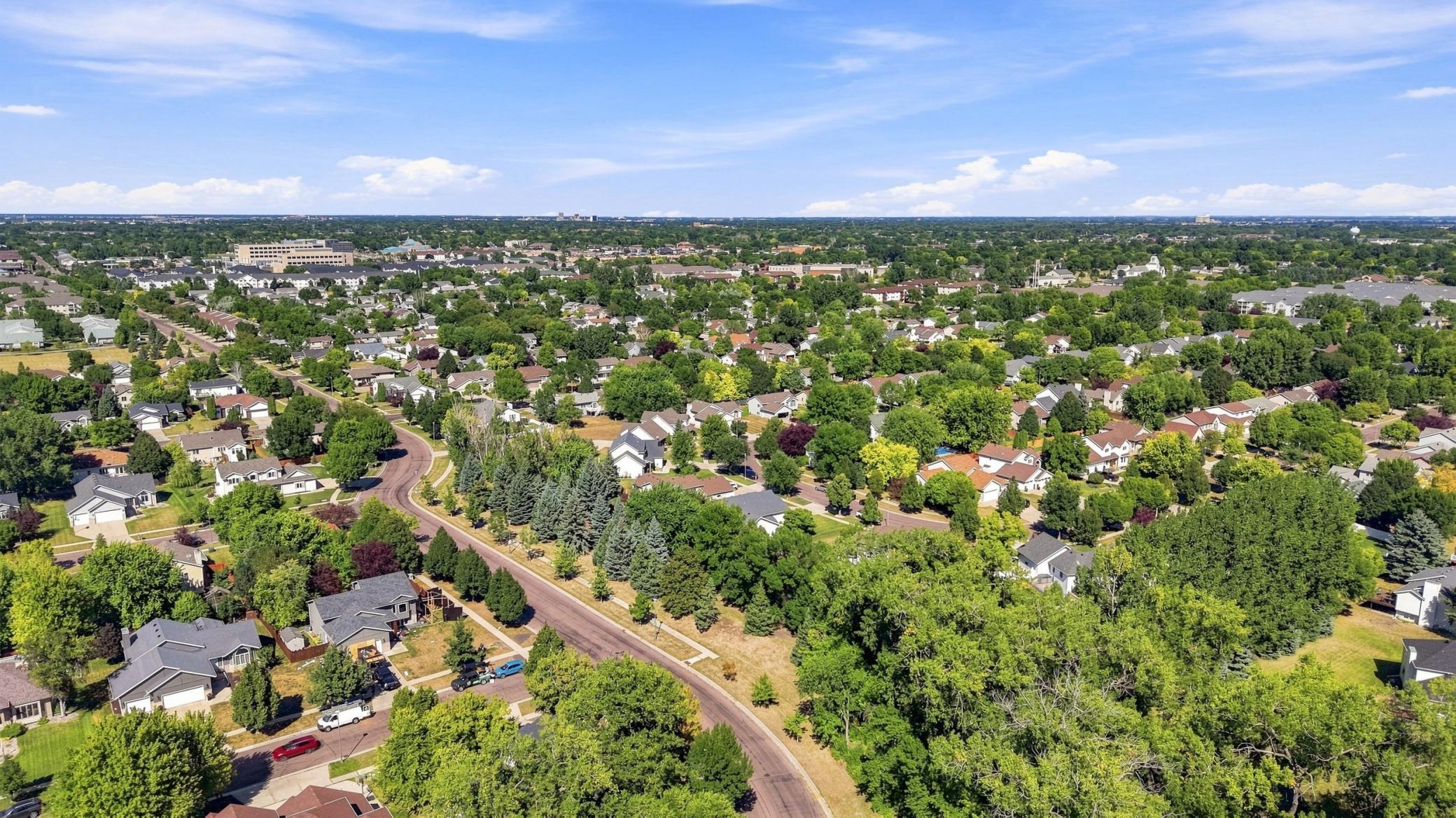 1992 single family home for sale at 3132 37 1/2 Avenue S in Fargo, ND — 4 bed, 3 bath (photo 52 of 59)
