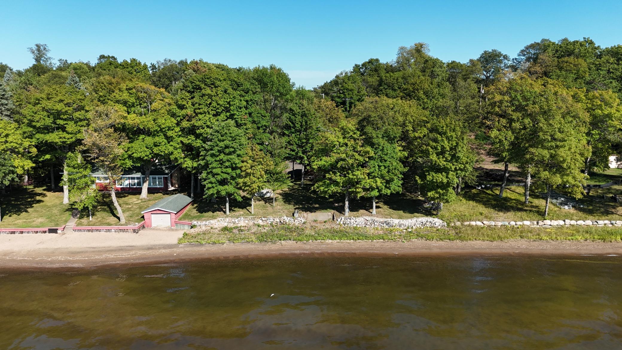 1988 single family home for sale at 16231 328th Avenue in Isle, MN — 2 bed, 1 bath (photo 5 of 51)