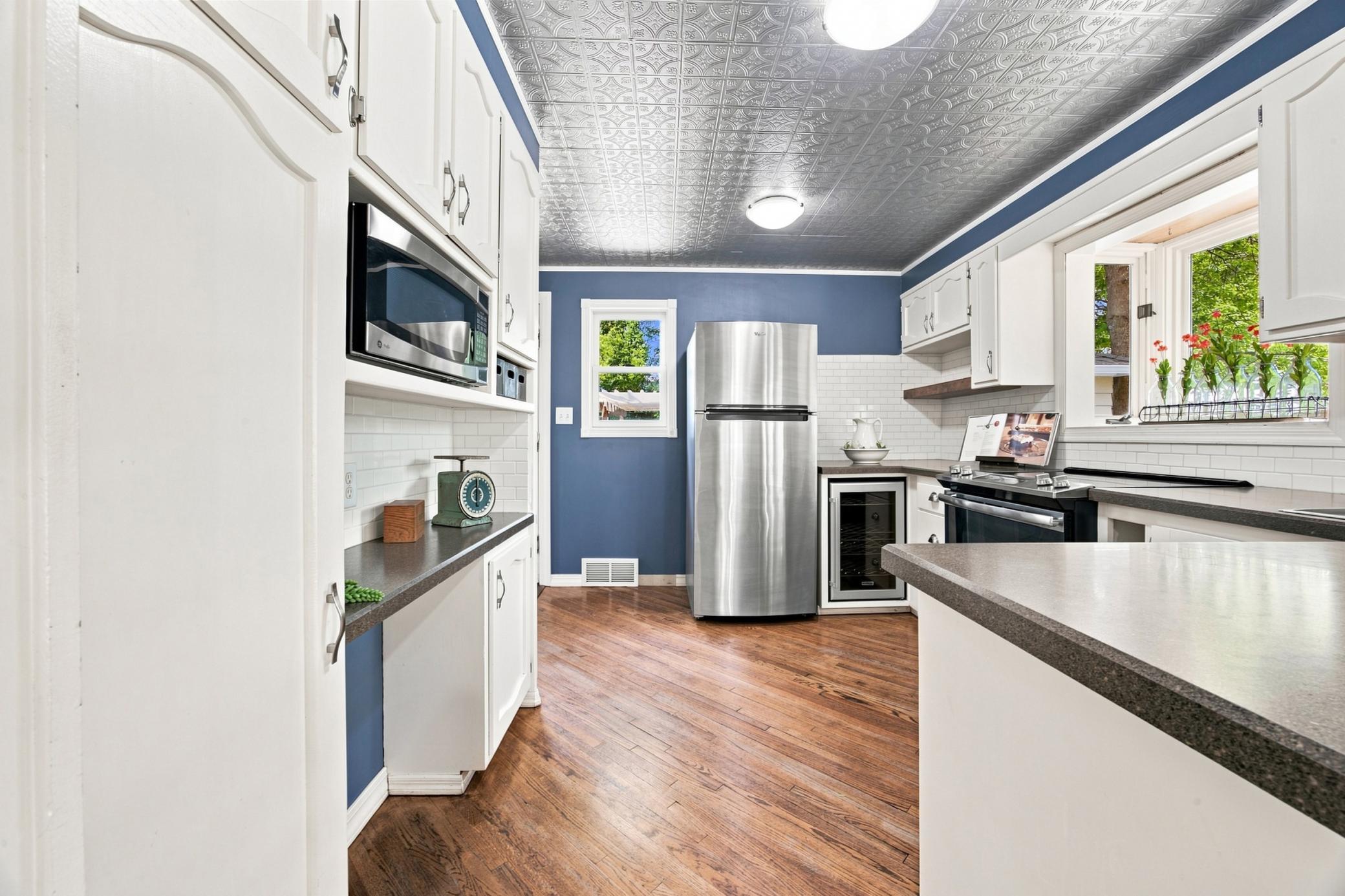 1939 single family home for sale at 514 4th Avenue S in Moorhead, MN — 3 bed, 2 bath (photo 12 of 46)