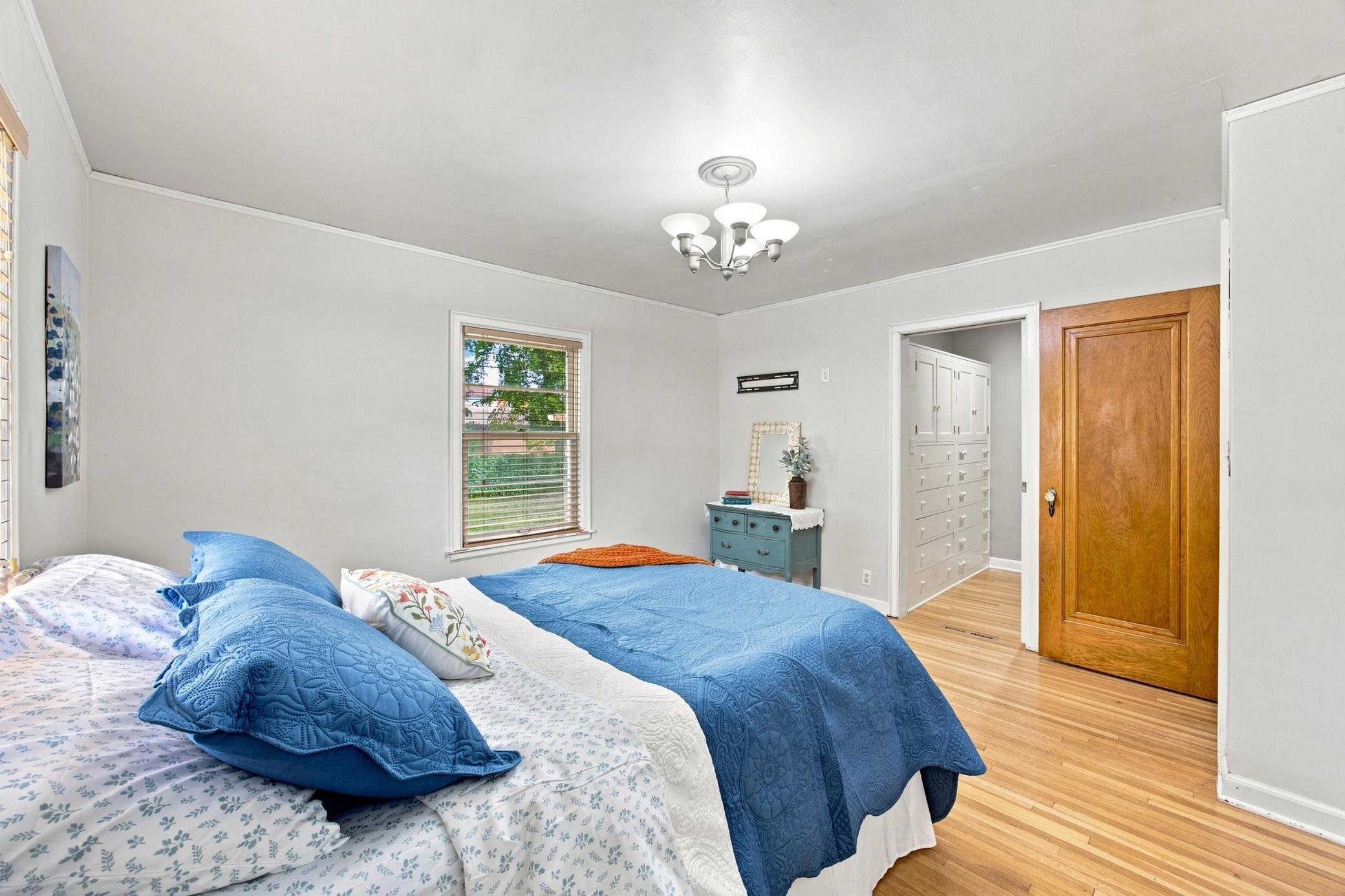 1939 single family home for sale at 514 4th Avenue S in Moorhead, MN — 3 bed, 2 bath (photo 19 of 46)