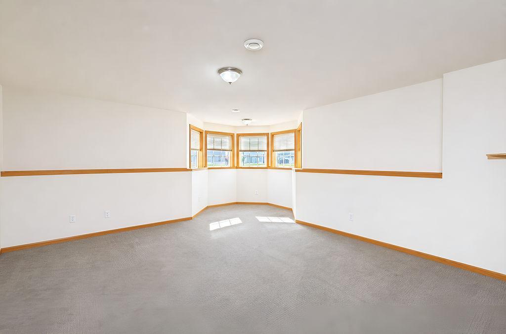 2003 single family home for sale at 938 Parkway Drive in West Fargo, ND — 5 bed, 3 bath (photo 24 of 51)