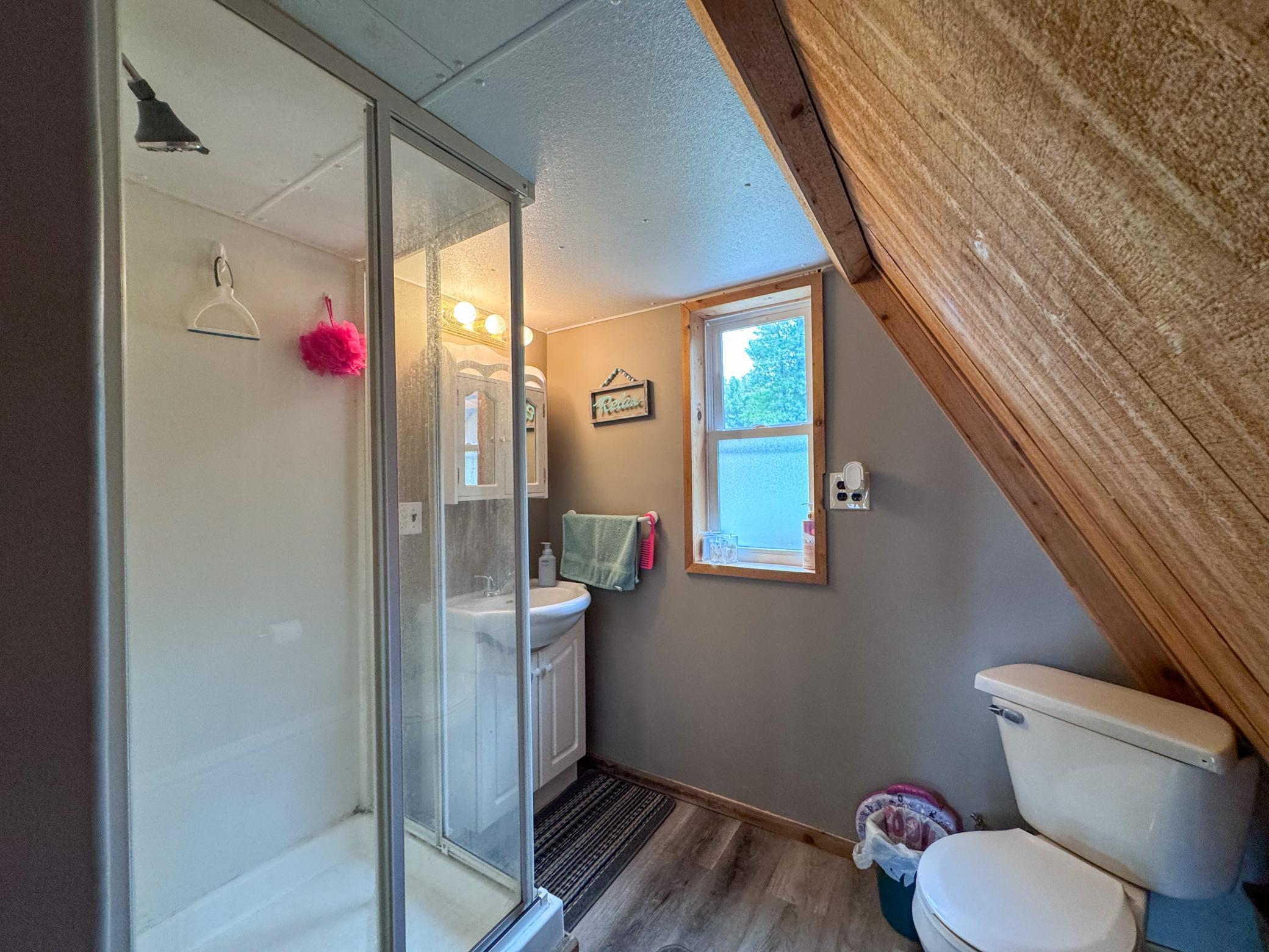 1975 single family home for sale at 21197 Joas Beach Road NE in Kelliher, MN — 1 bed, 1 bath (photo 15 of 41)