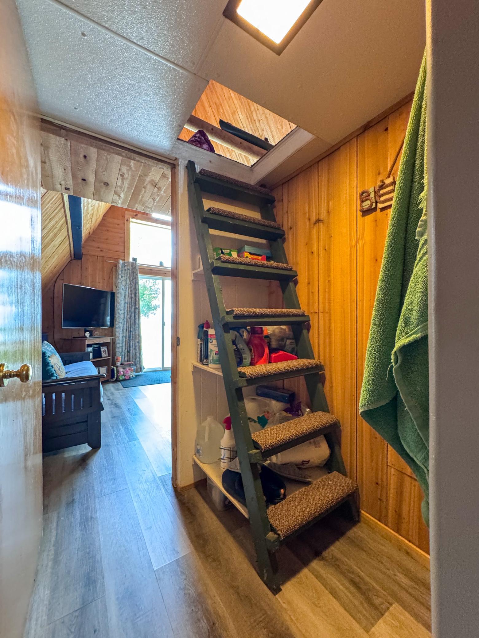 1975 single family home for sale at 21197 Joas Beach Road NE in Kelliher, MN — 1 bed, 1 bath (photo 16 of 41)
