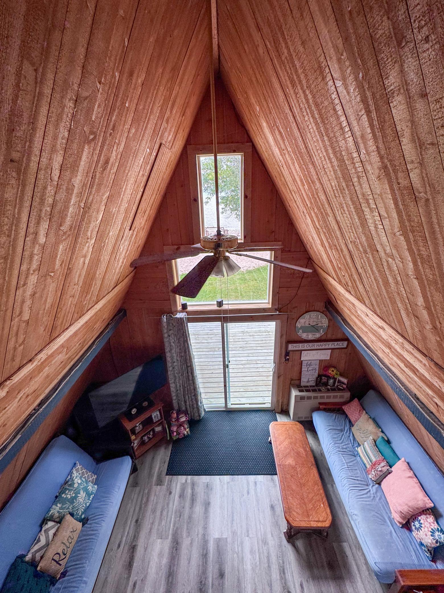 1975 single family home for sale at 21197 Joas Beach Road NE in Kelliher, MN — 1 bed, 1 bath (photo 18 of 41)
