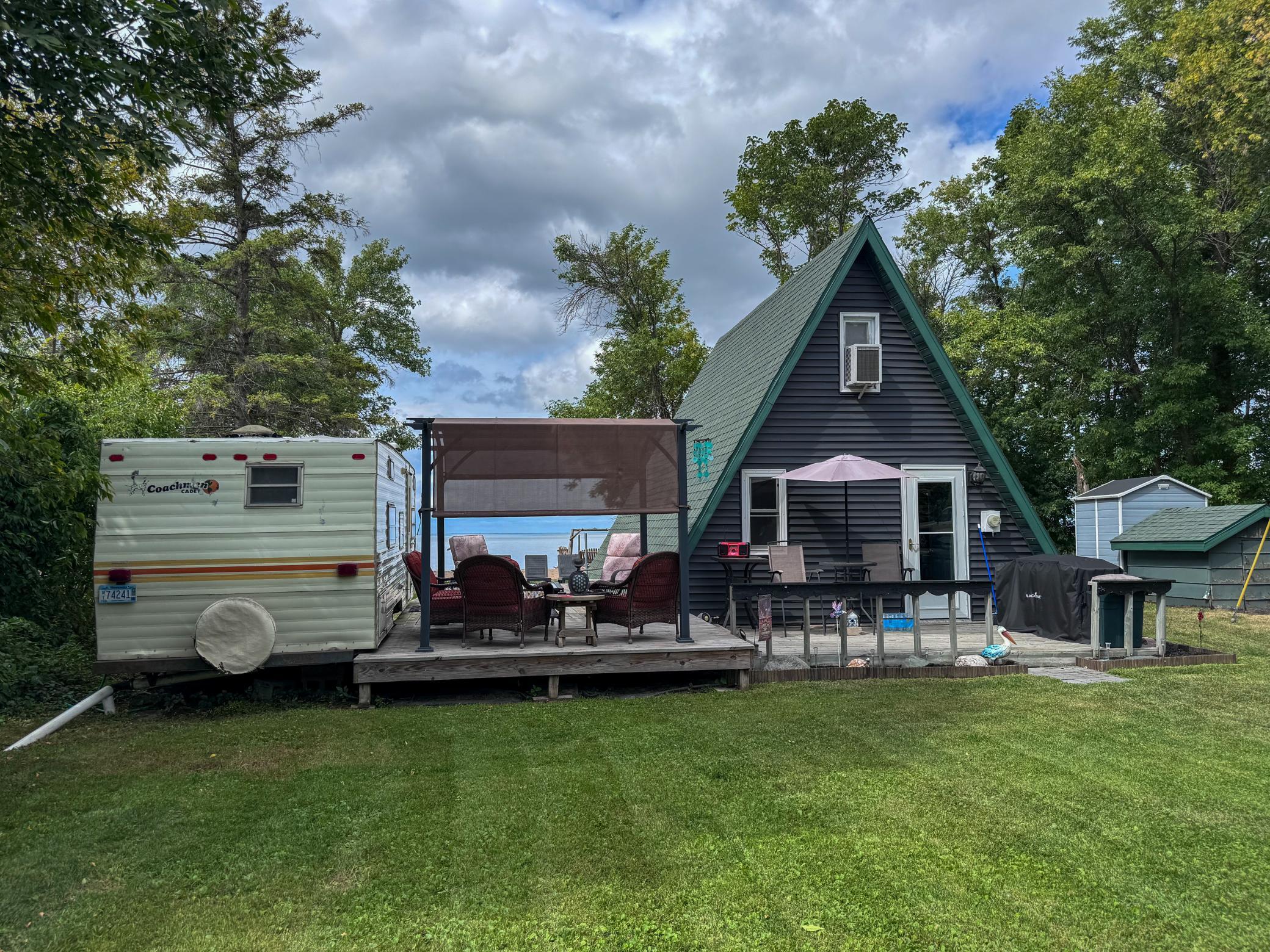 1975 single family home for sale at 21197 Joas Beach Road NE in Kelliher, MN — 1 bed, 1 bath (photo 22 of 41)