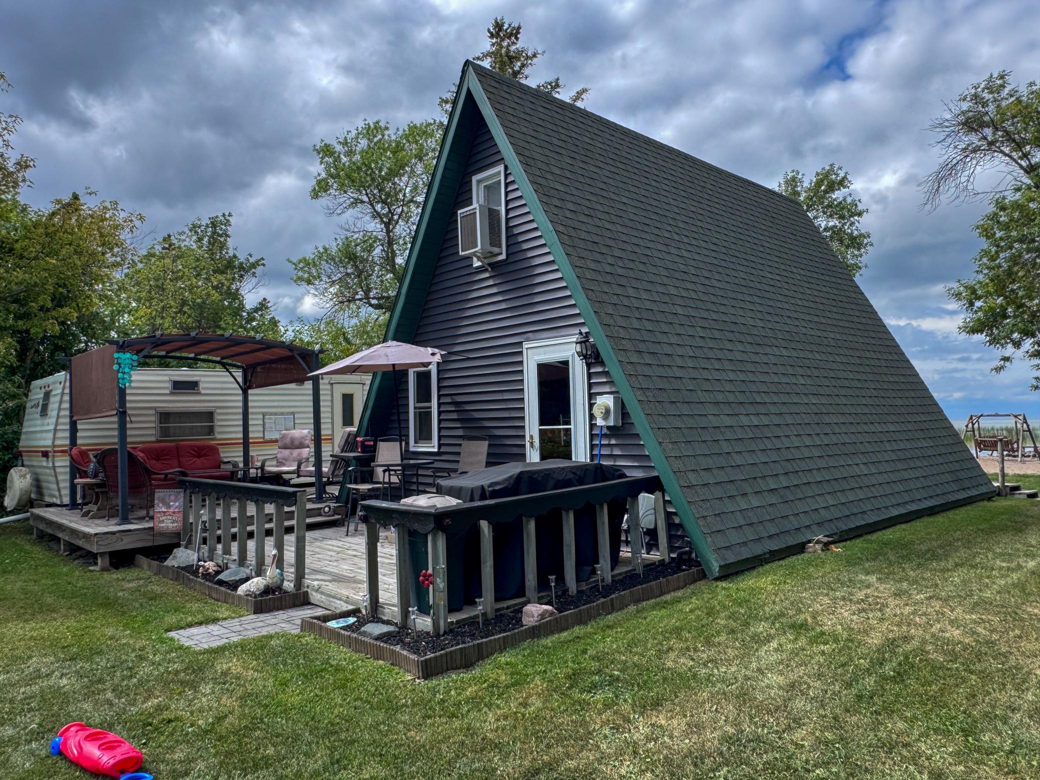 1975 single family home for sale at 21197 Joas Beach Road NE in Kelliher, MN — 1 bed, 1 bath (photo 23 of 41)