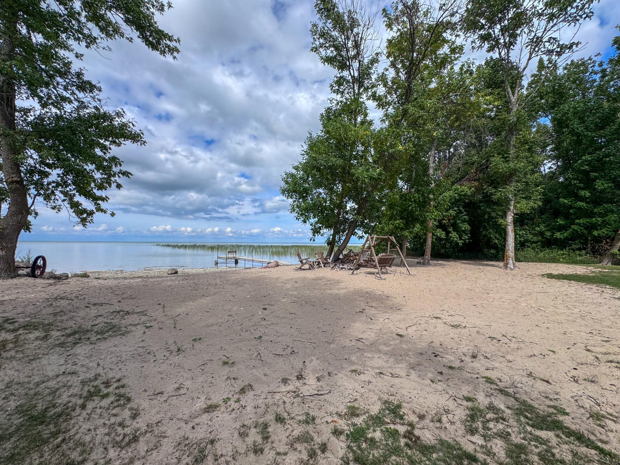 1975 single family home for sale at 21197 Joas Beach Road NE in Kelliher, MN — 1 bed, 1 bath (photo 5 of 41)