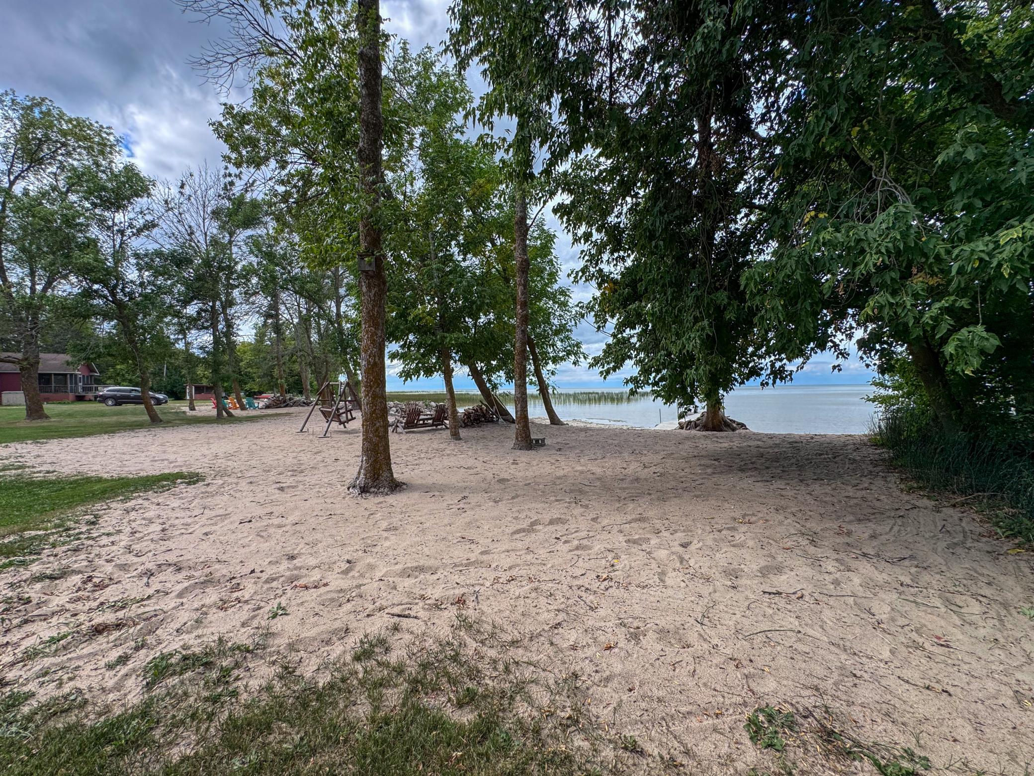 1975 single family home for sale at 21197 Joas Beach Road NE in Kelliher, MN — 1 bed, 1 bath (photo 6 of 41)