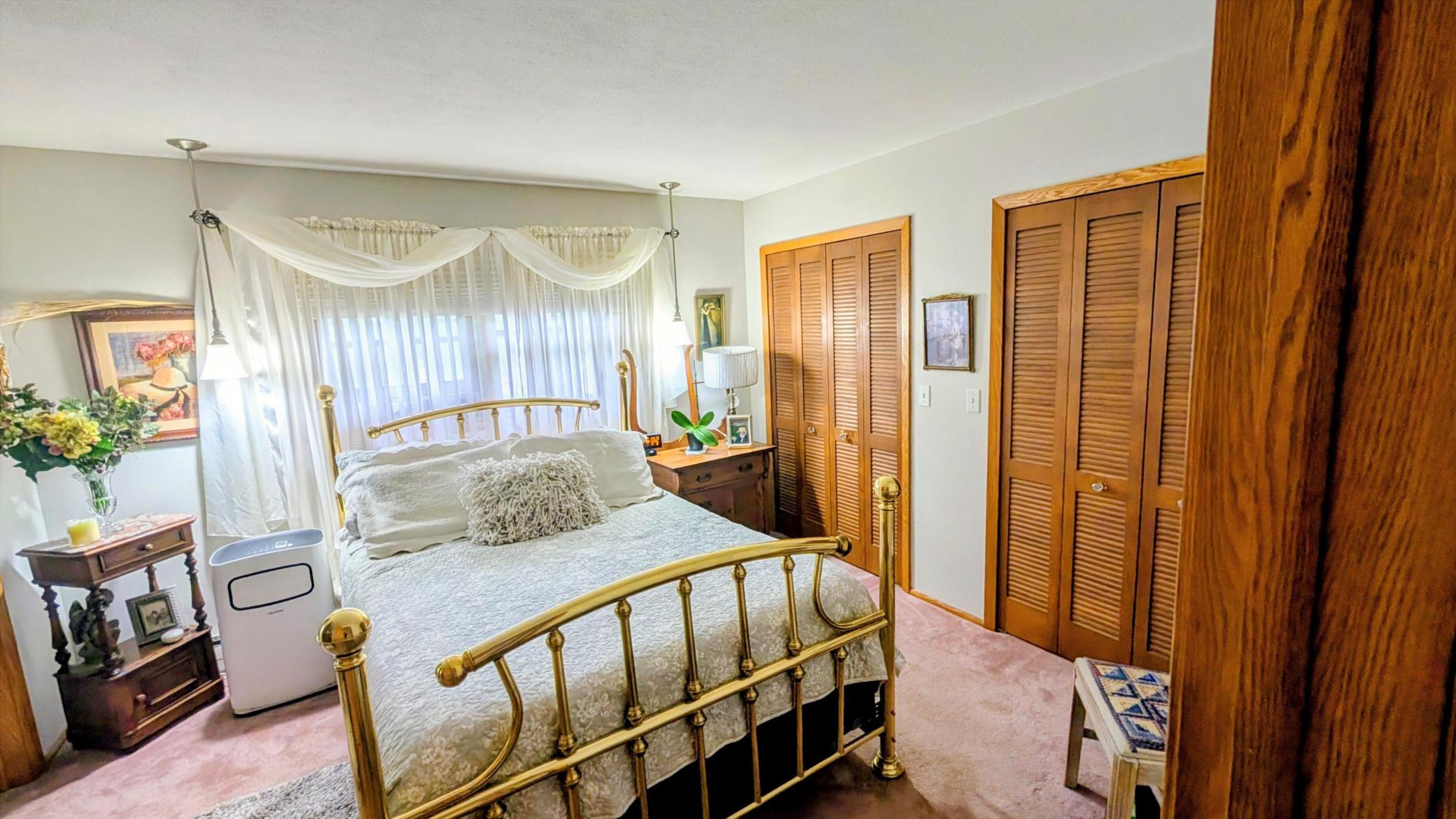 1963 single family home for sale at 1207 22nd Avenue S in Moorhead, MN — 4 bed, 4 bath (photo 16 of 34)