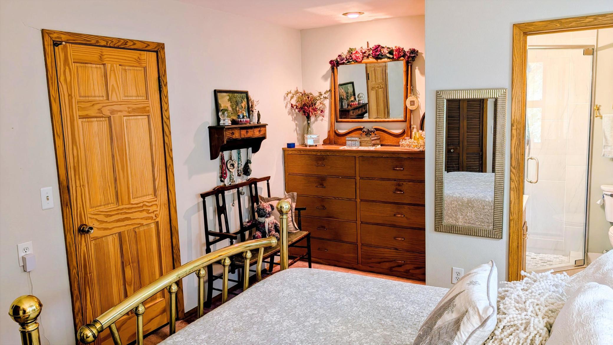 1963 single family home for sale at 1207 22nd Avenue S in Moorhead, MN — 4 bed, 4 bath (photo 18 of 34)