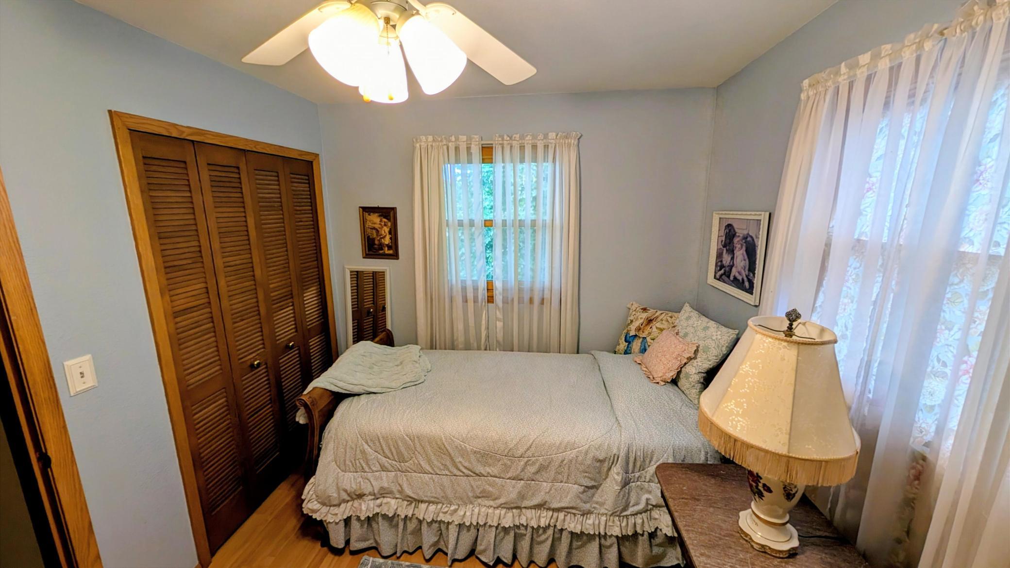 1963 single family home for sale at 1207 22nd Avenue S in Moorhead, MN — 4 bed, 4 bath (photo 21 of 34)
