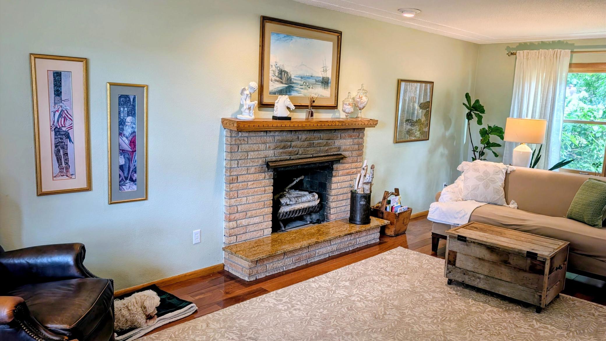 1963 single family home for sale at 1207 22nd Avenue S in Moorhead, MN — 4 bed, 4 bath (photo 9 of 34)