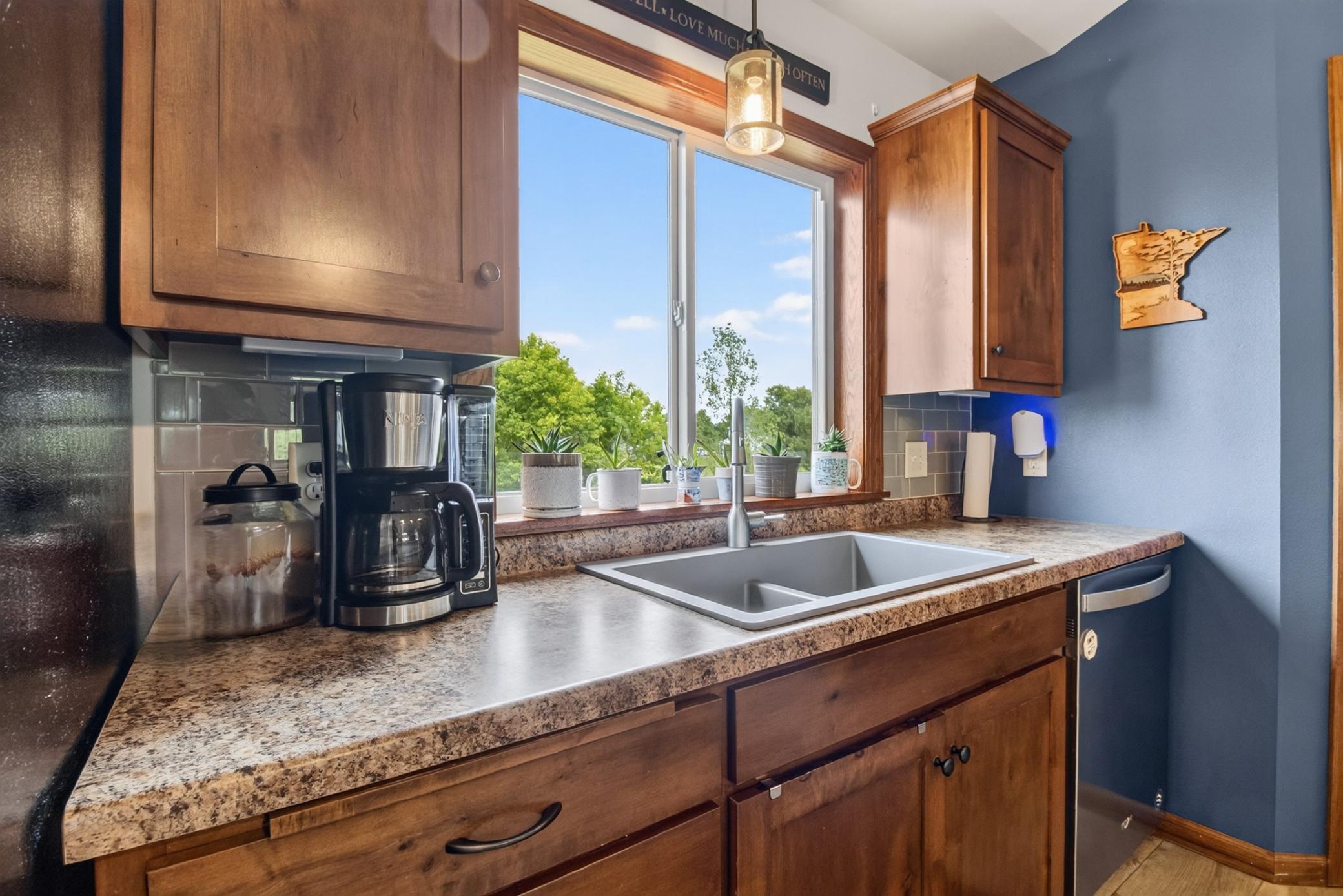 2012 single family home for sale at 1214 6th Avenue NW in Perham, MN — 4 bed, 2 bath (photo 22 of 44)