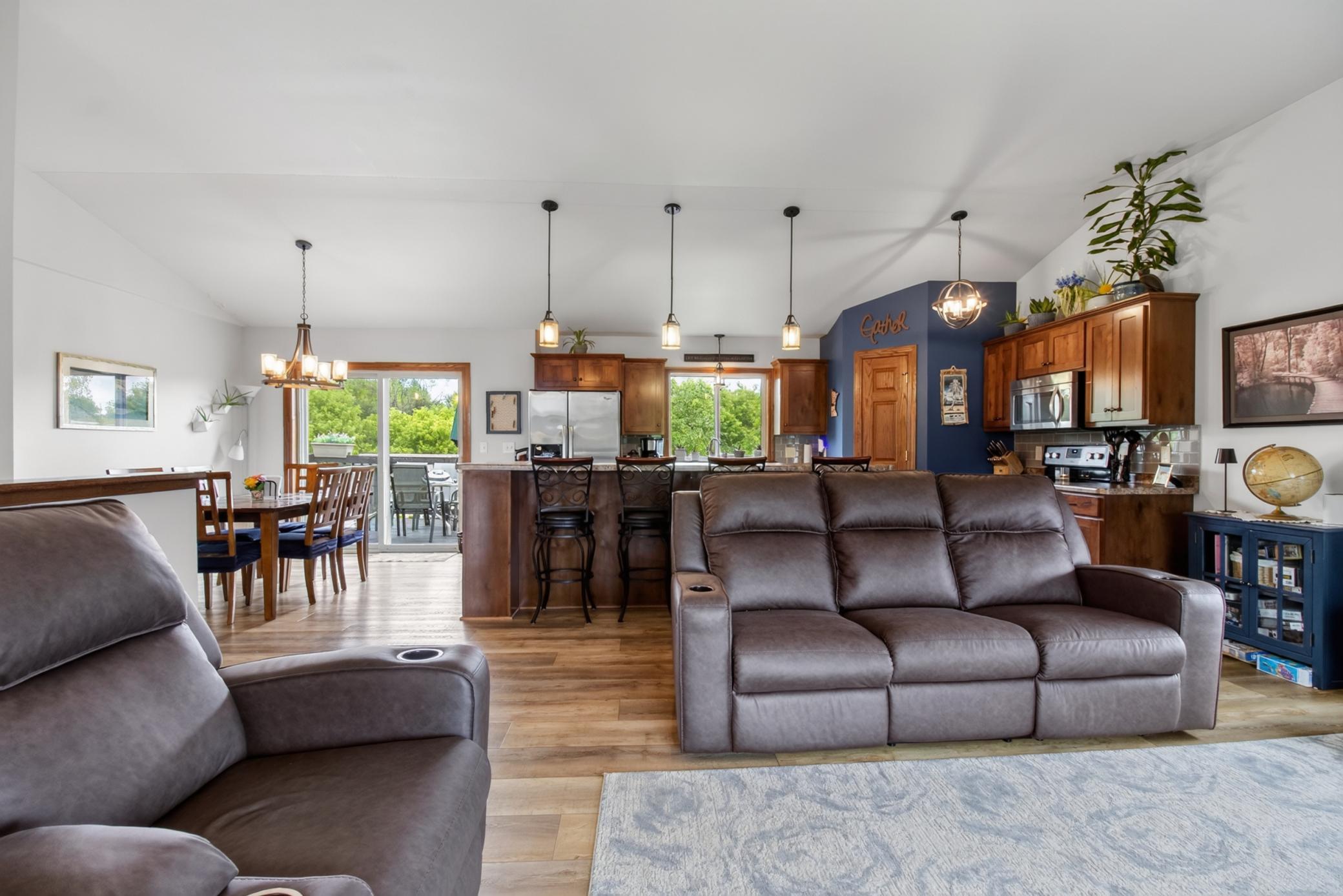 2012 single family home for sale at 1214 6th Avenue NW in Perham, MN — 4 bed, 2 bath (photo 25 of 44)