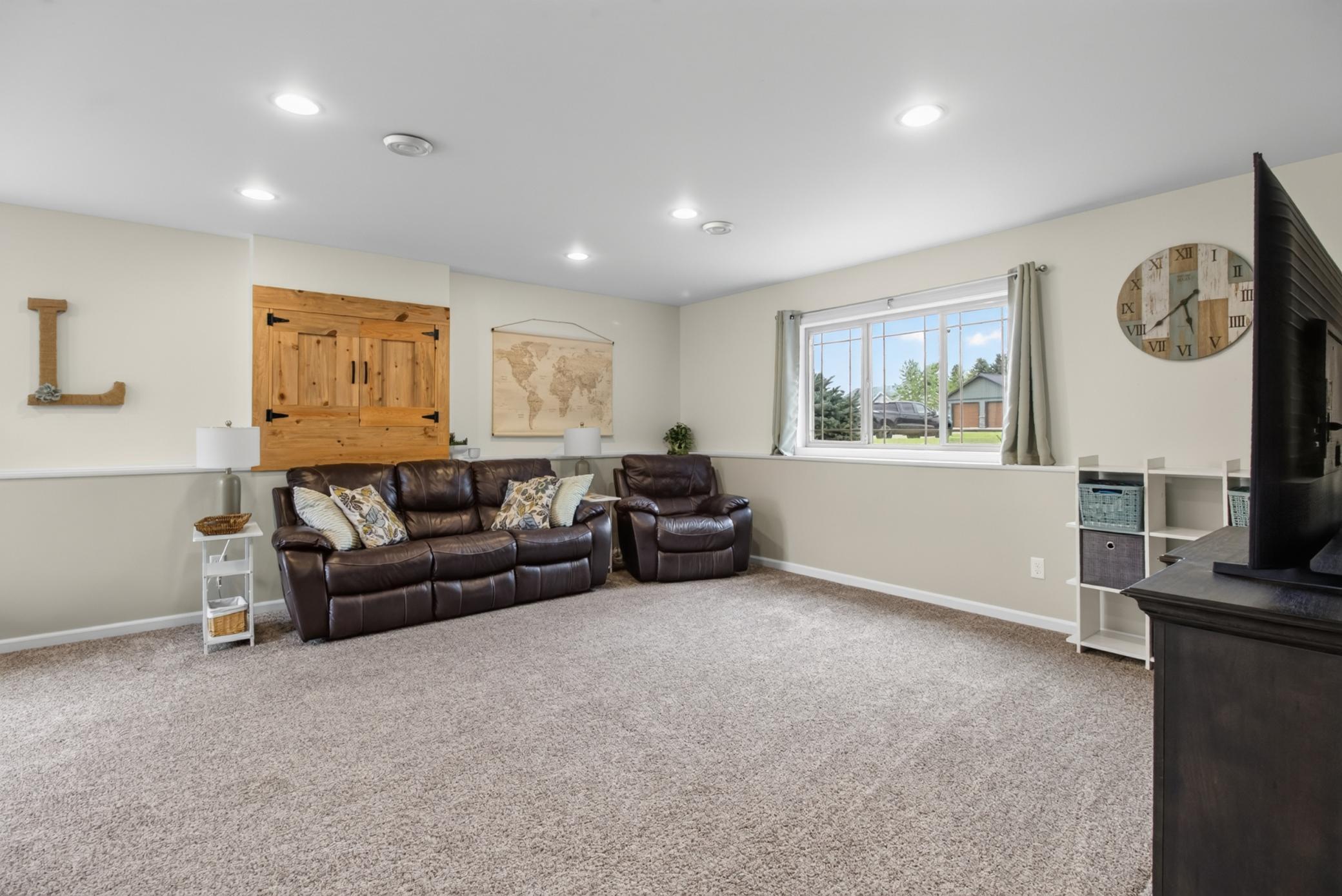 2012 single family home for sale at 1214 6th Avenue NW in Perham, MN — 4 bed, 2 bath (photo 37 of 44)