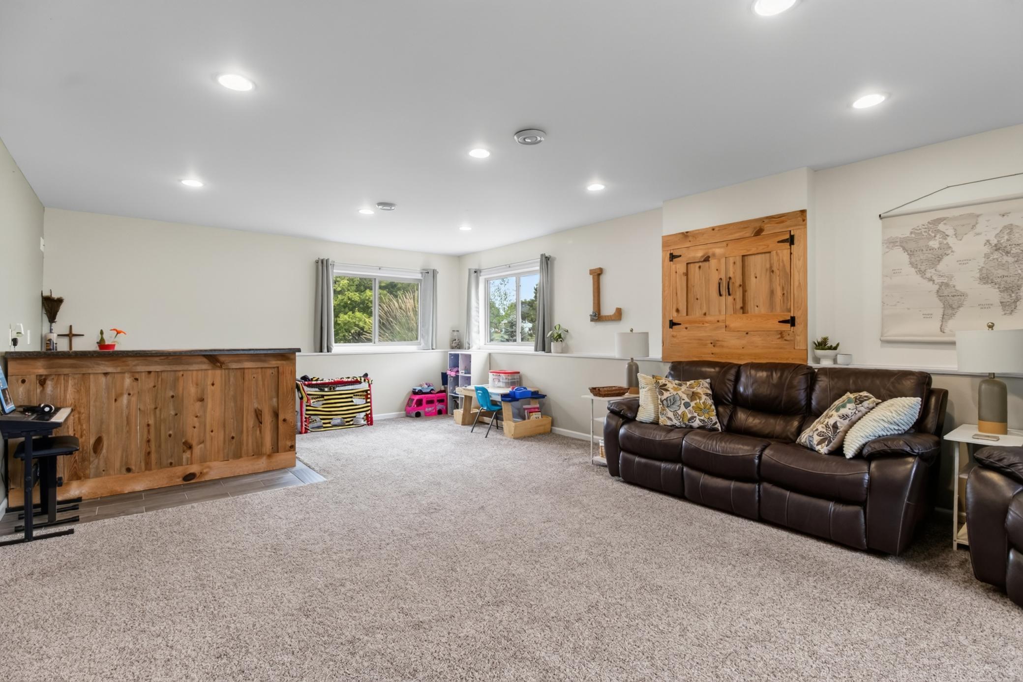 2012 single family home for sale at 1214 6th Avenue NW in Perham, MN — 4 bed, 2 bath (photo 38 of 44)