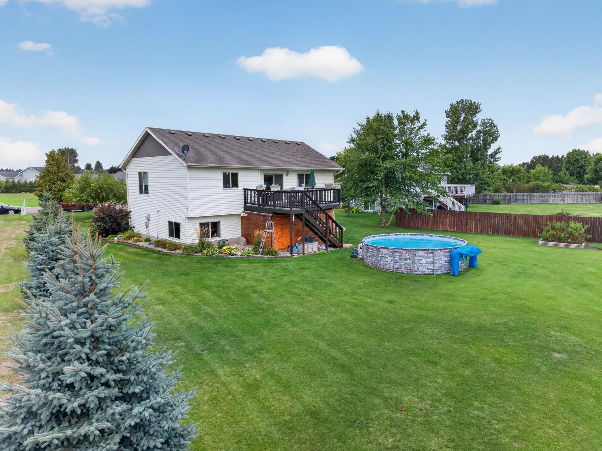 2012 single family home for sale at 1214 6th Avenue NW in Perham, MN — 4 bed, 2 bath (photo 8 of 44)