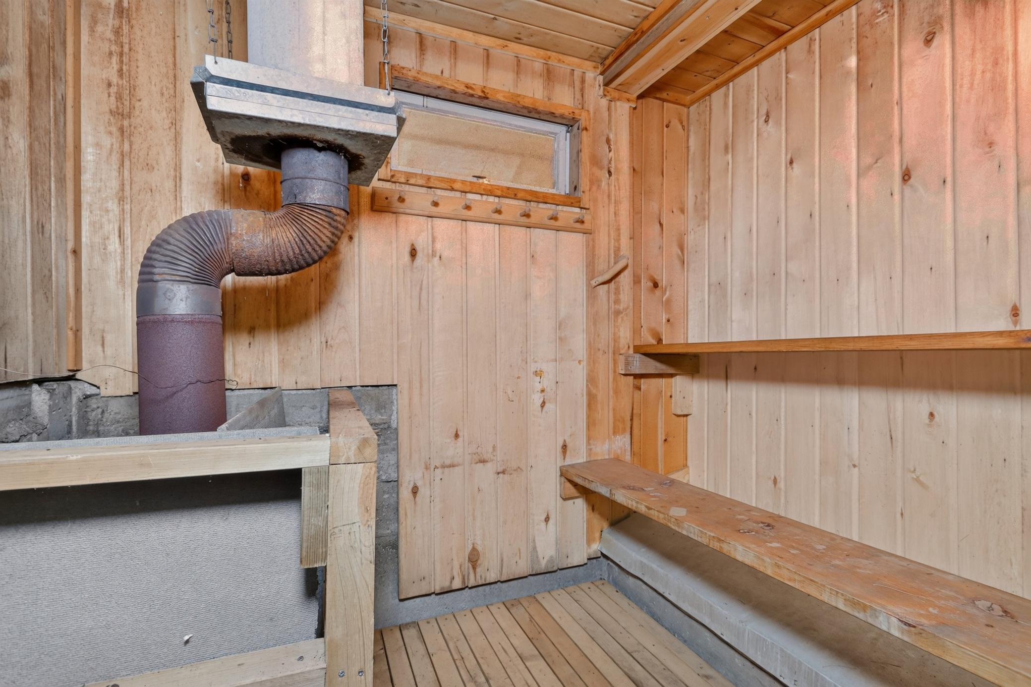 1967 single family home for sale at 46552 County Road 346 in Bovey, MN — 4 bed, 1 bath (photo 59 of 65)