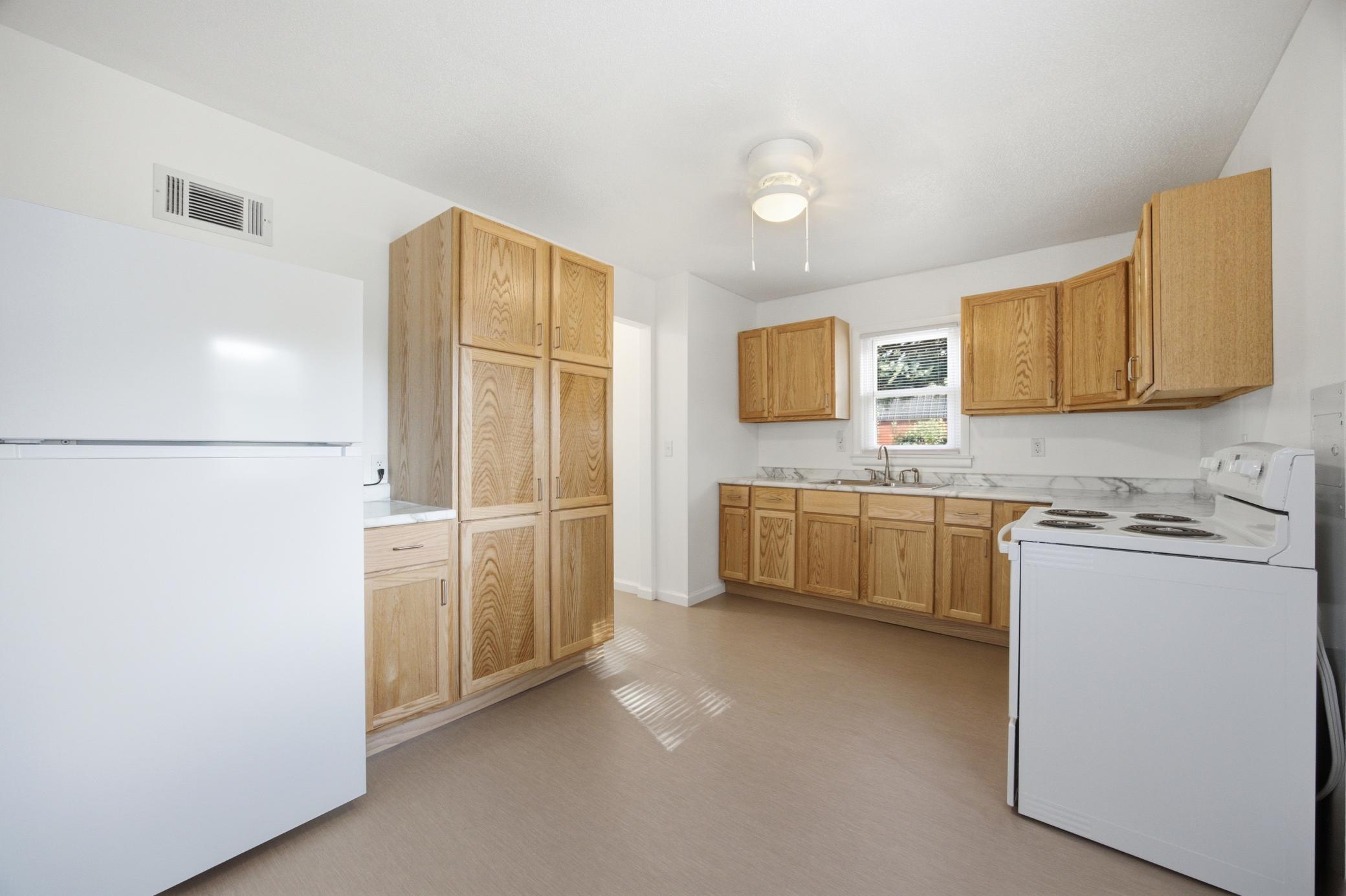 1957 single family home for sale at 109 2nd Avenue SW in Dilworth, MN — 1 bed, 1 bath (photo 12 of 27)