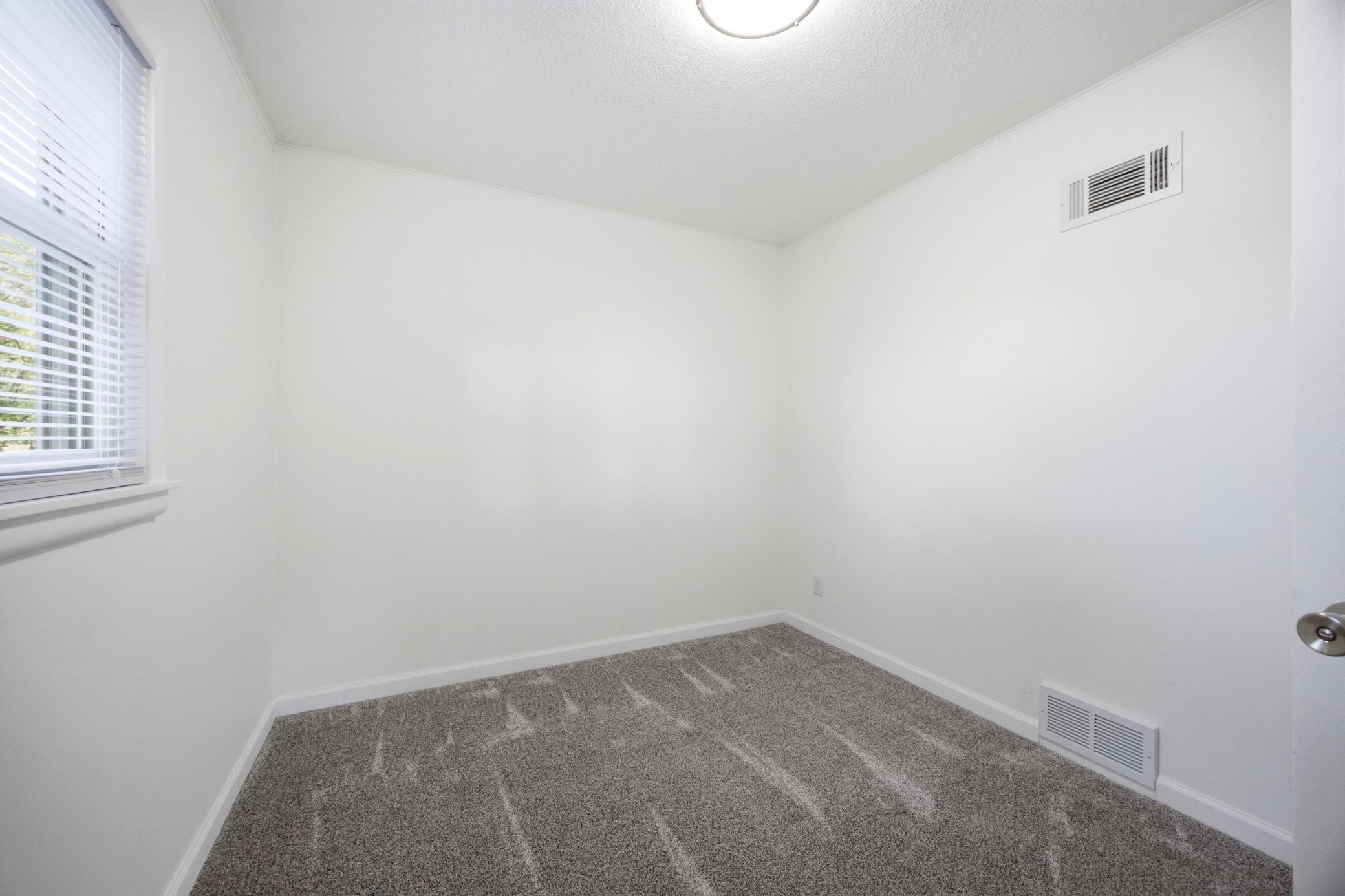 1957 single family home for sale at 109 2nd Avenue SW in Dilworth, MN — 1 bed, 1 bath (photo 17 of 27)