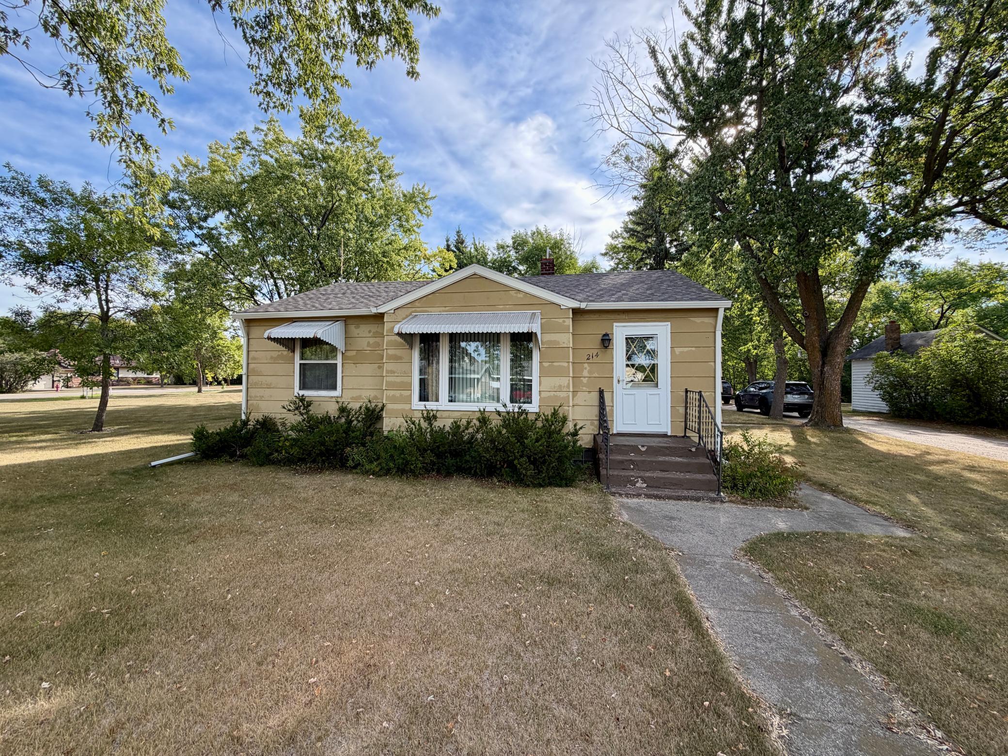 1951 single family home for sale at 214 2nd Street in Hawley, MN — 3 bed, 2 bath