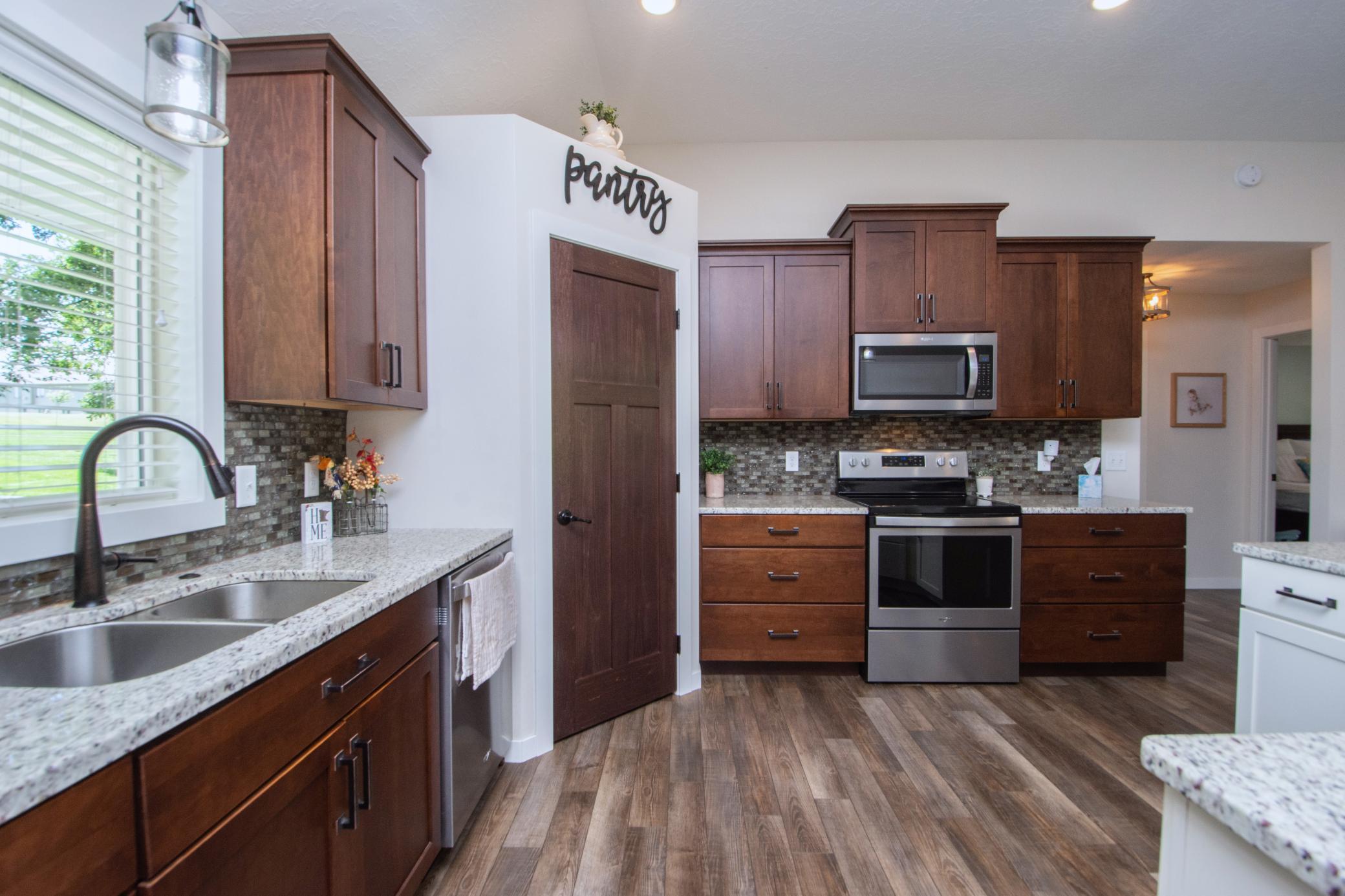 2018 single family home for sale at 1853 Aspen Drive in Detroit Lakes, MN — 3 bed, 2 bath (photo 15 of 58)