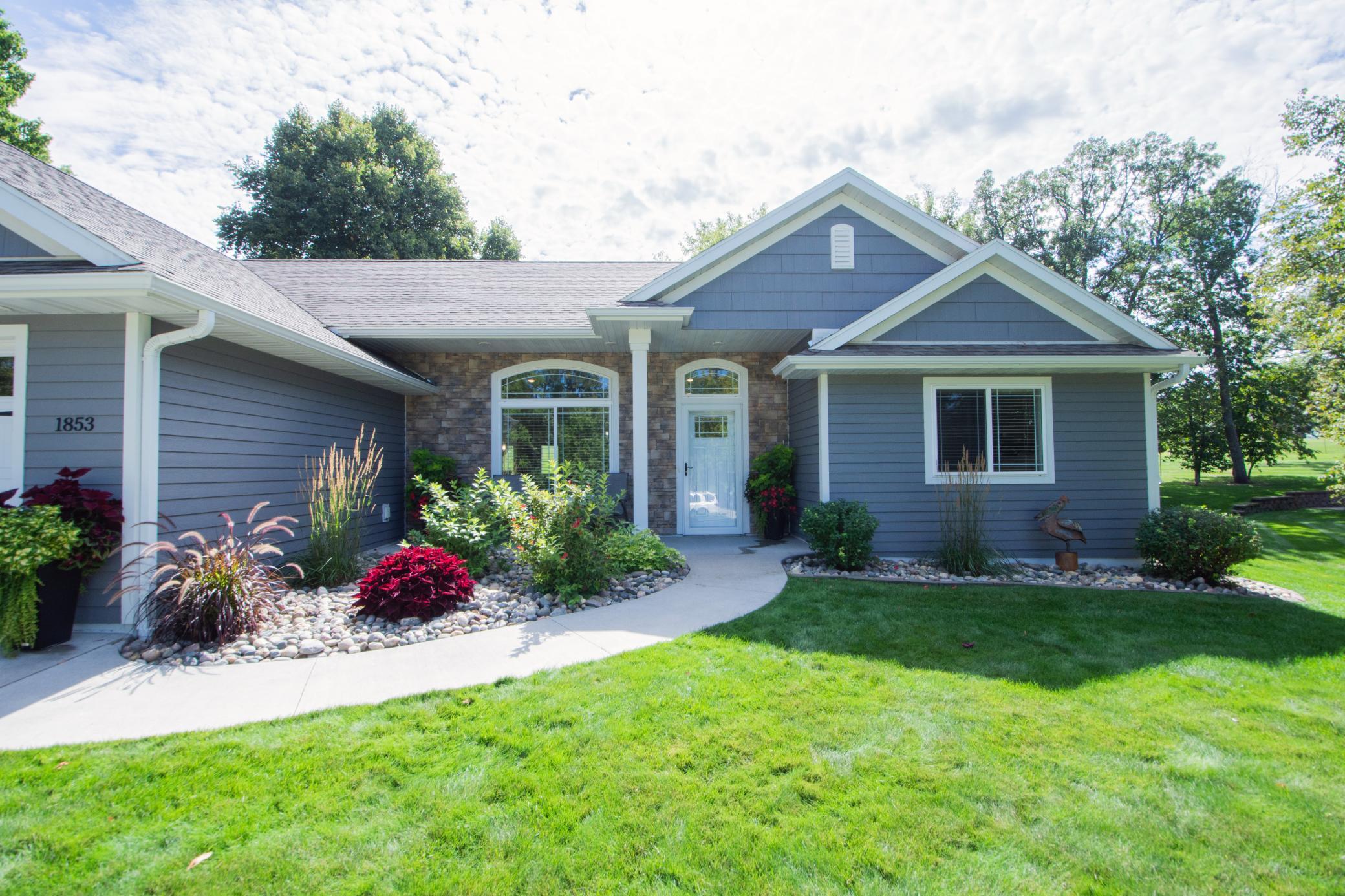 2018 single family home for sale at 1853 Aspen Drive in Detroit Lakes, MN — 3 bed, 2 bath (photo 5 of 58)
